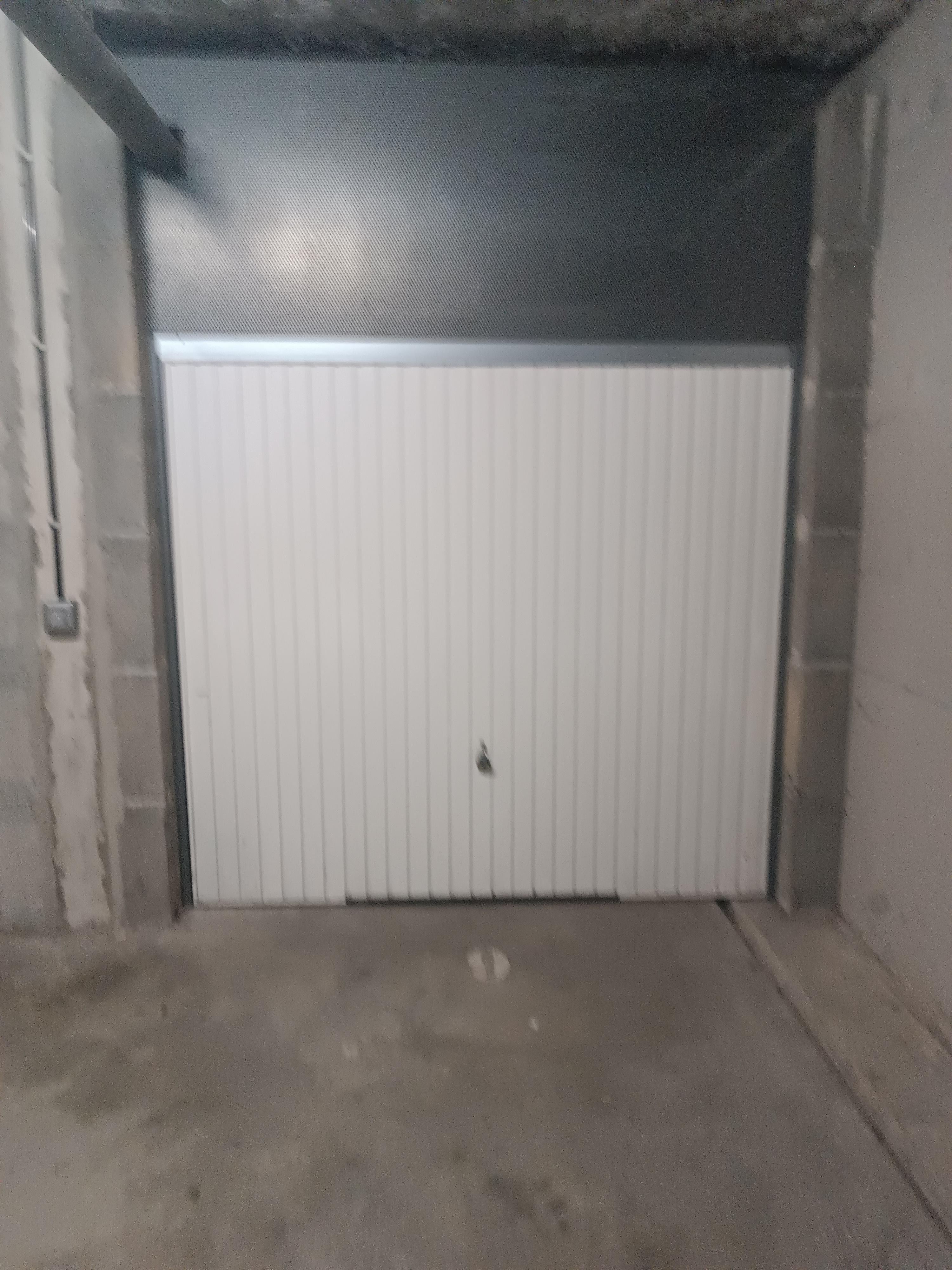 INTRA - Garage/ Box 13m² à Saint-Orens-de-Gameville