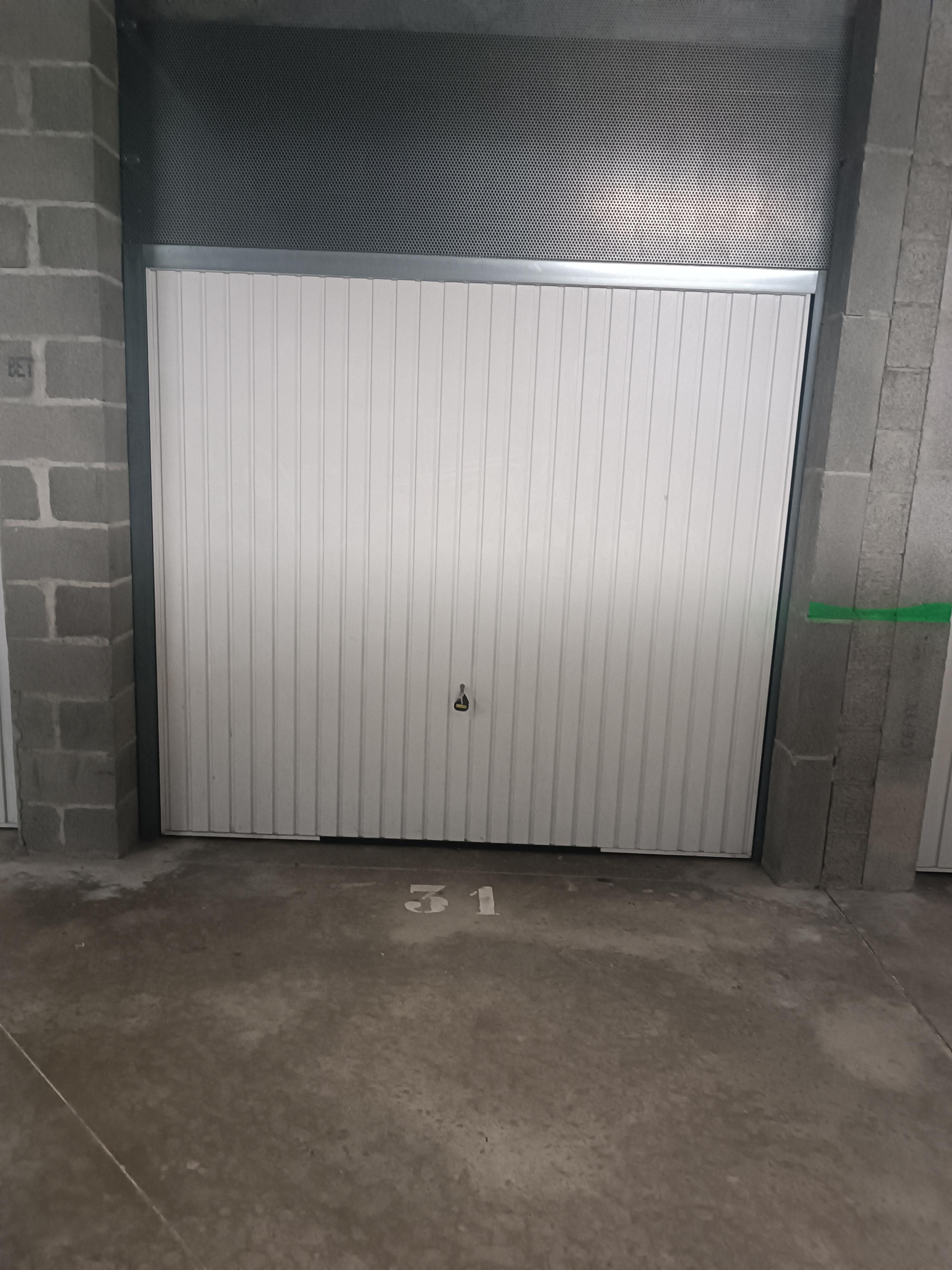 INTRA - Garage/ Box 13m² à Saint-Orens-de-Gameville