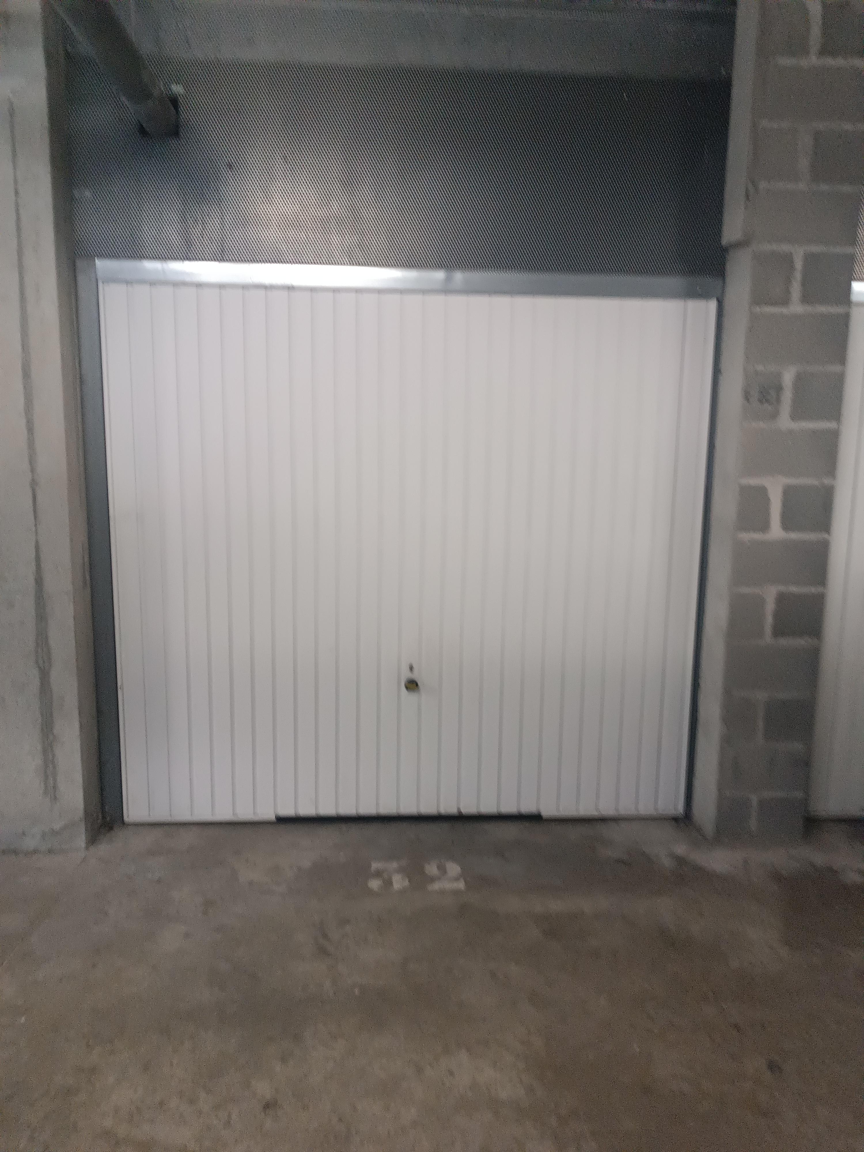 INTRA - Garage/ Box 13m² à Saint-Orens-de-Gameville
