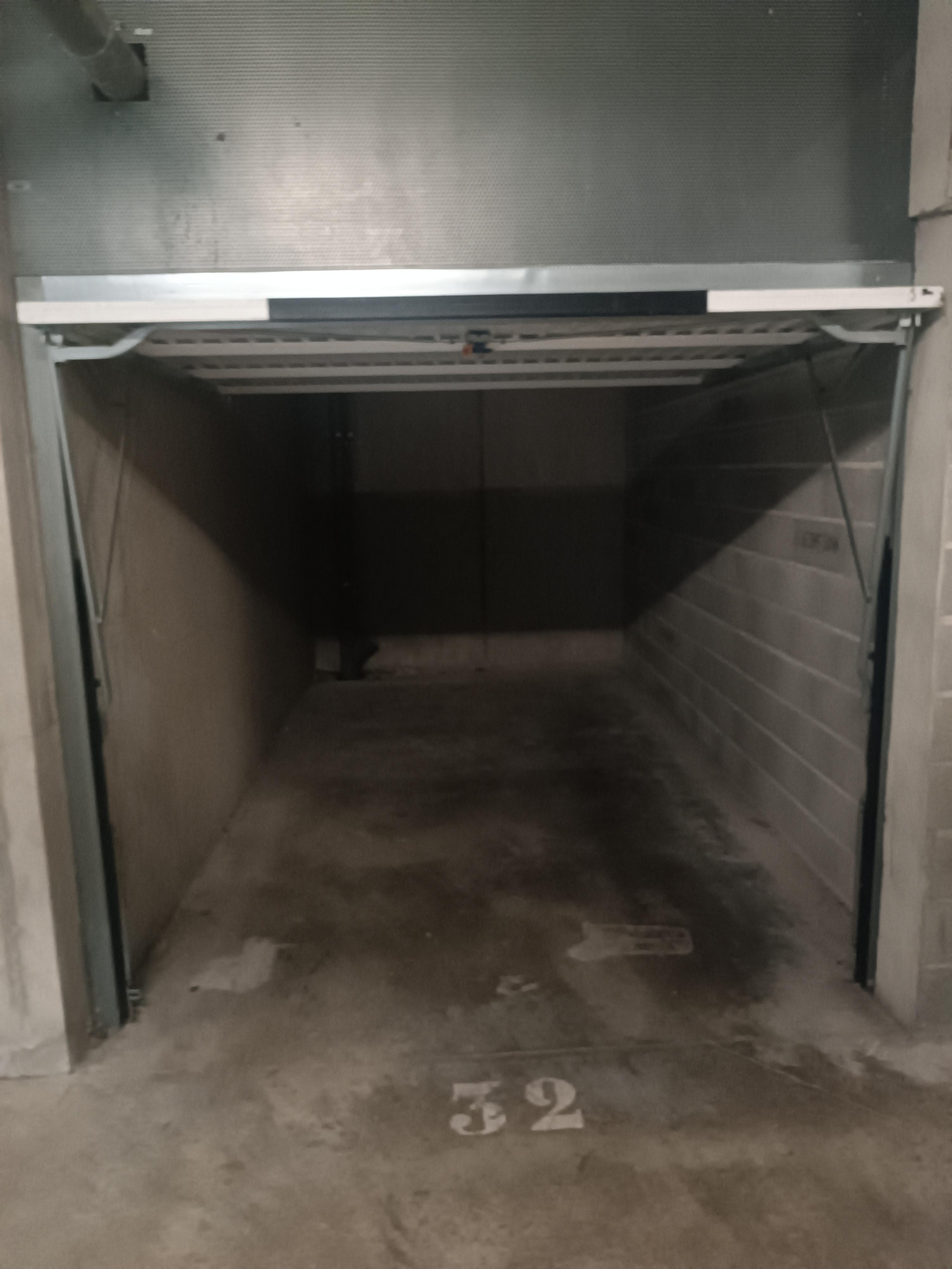 INTRA - Garage/ Box 13m² à Saint-Orens-de-Gameville