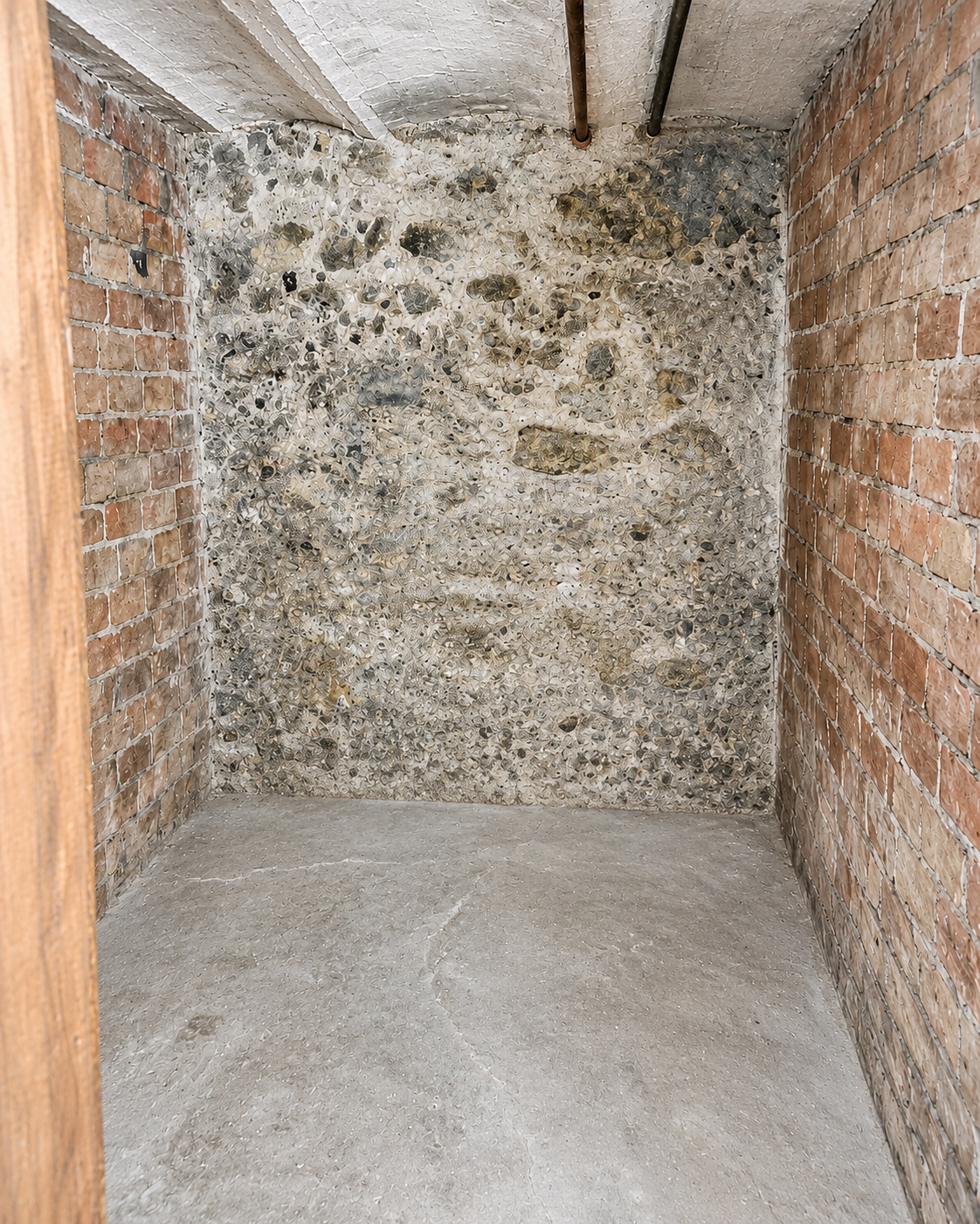Cave saine - Paris 18 - 7m2