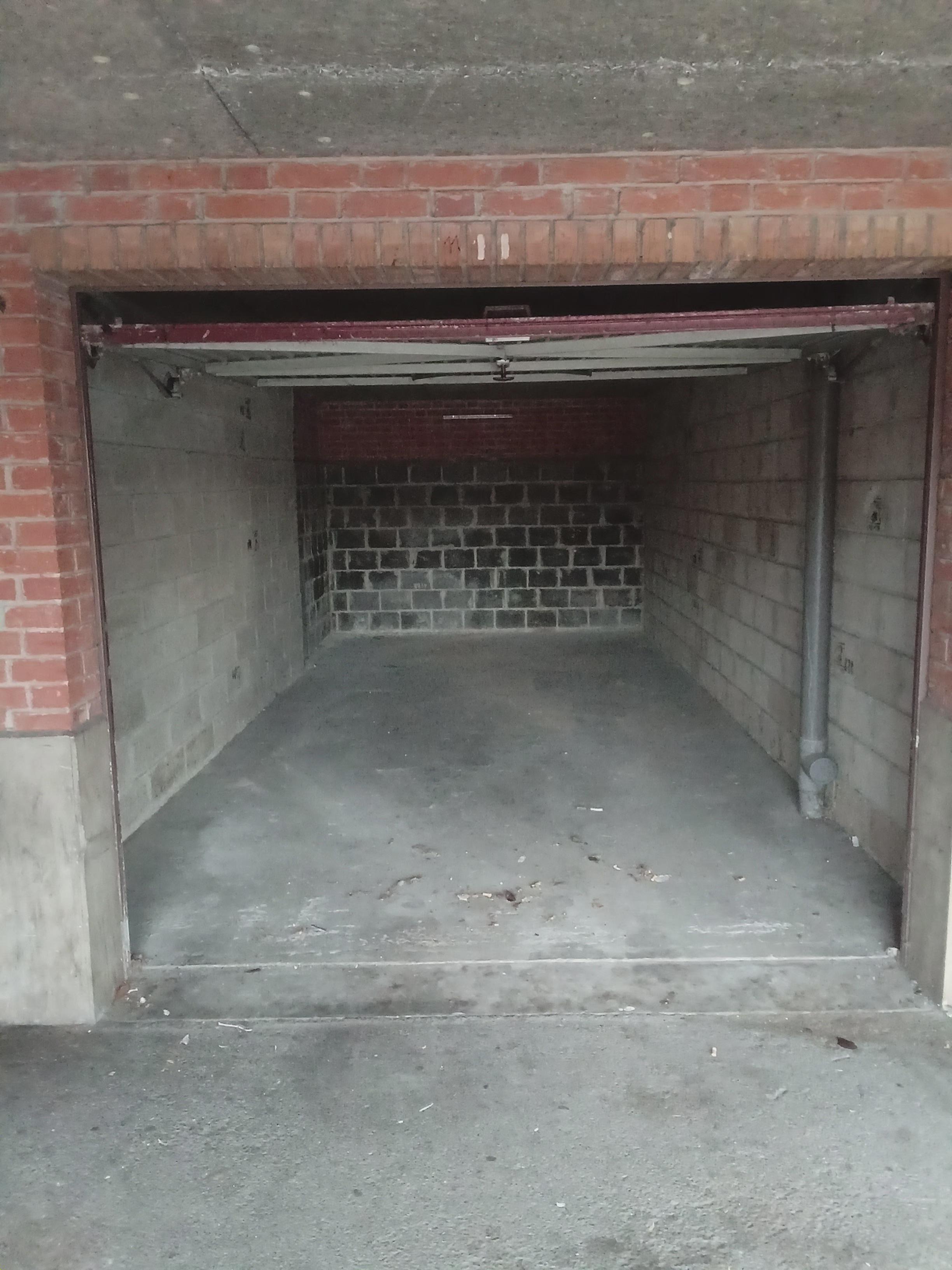 Garage/box 19m² à Saint Pol sur Mer