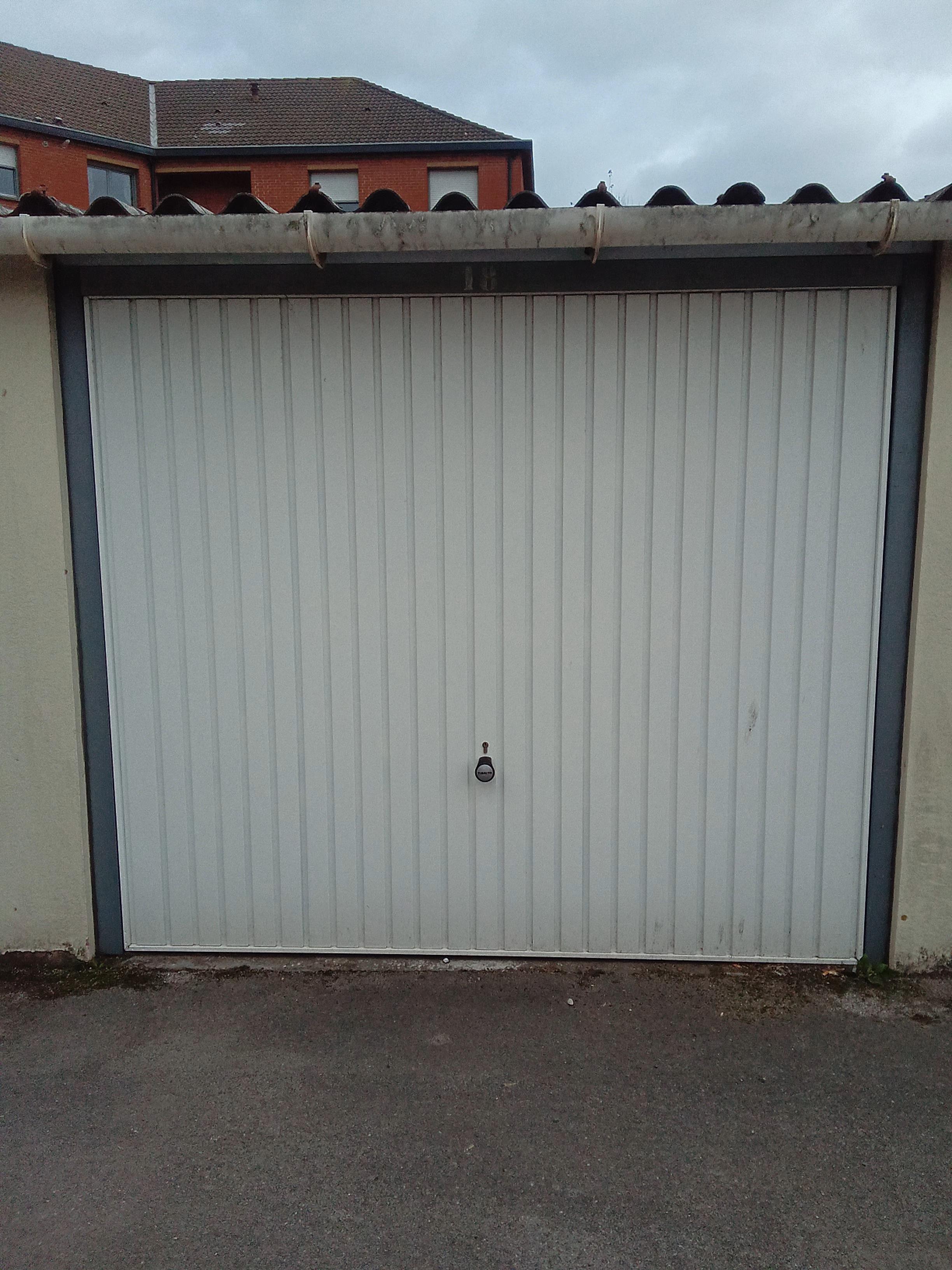 Garage/box 15m² à Saint Pol sur Mer