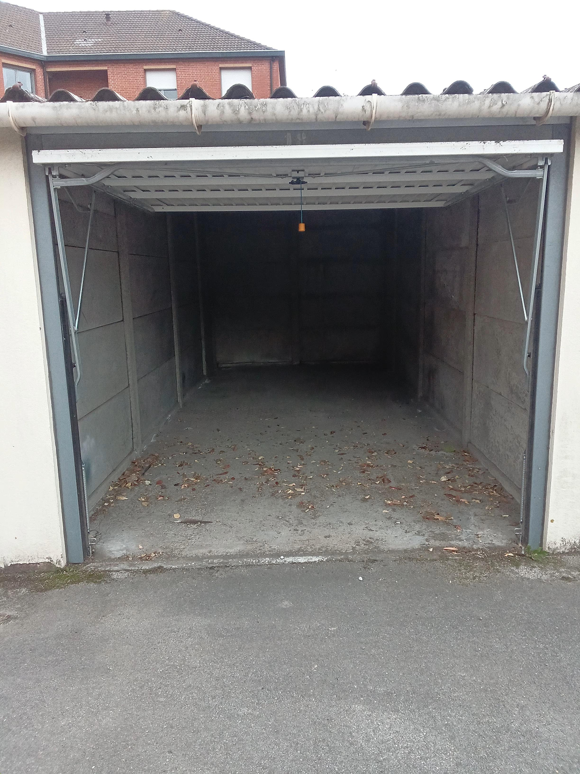 Garage/box 15m² à Saint Pol sur Mer