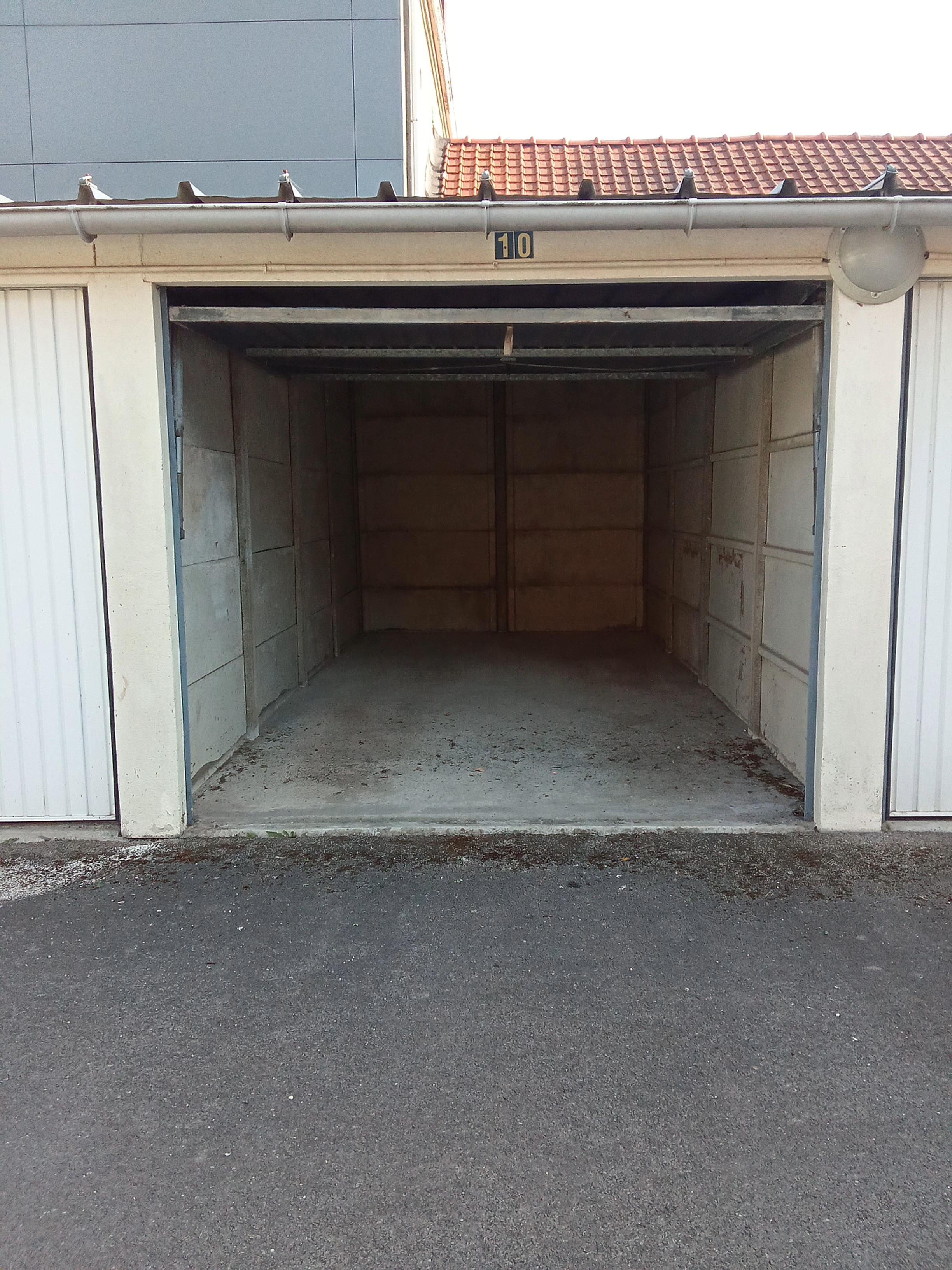 Garage/ box 14m² à Rosendael