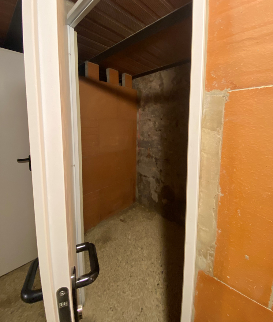 Cave saine - Paris 18 - 6m2