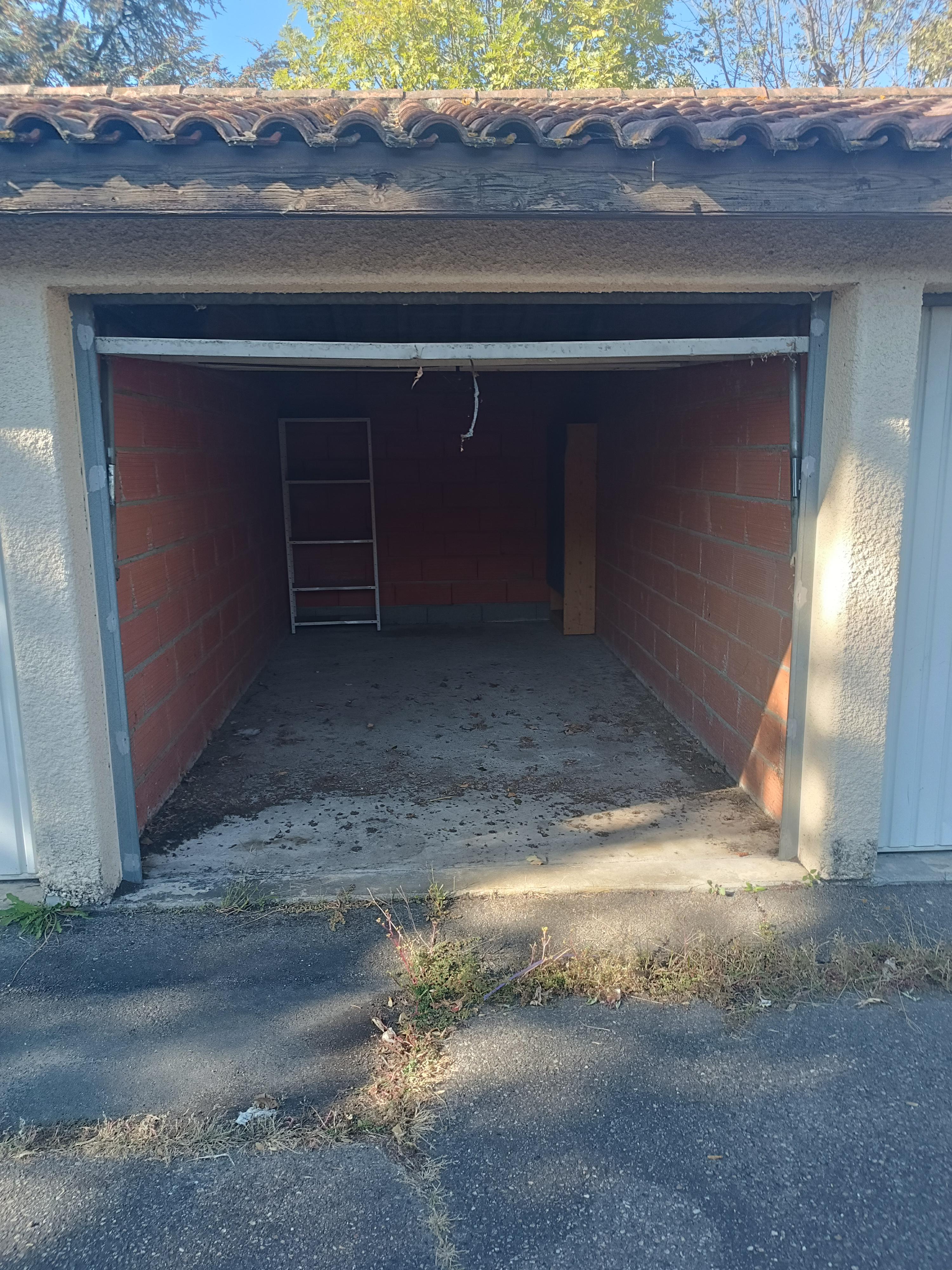 Garage/Box 13m² à Tournefeuille