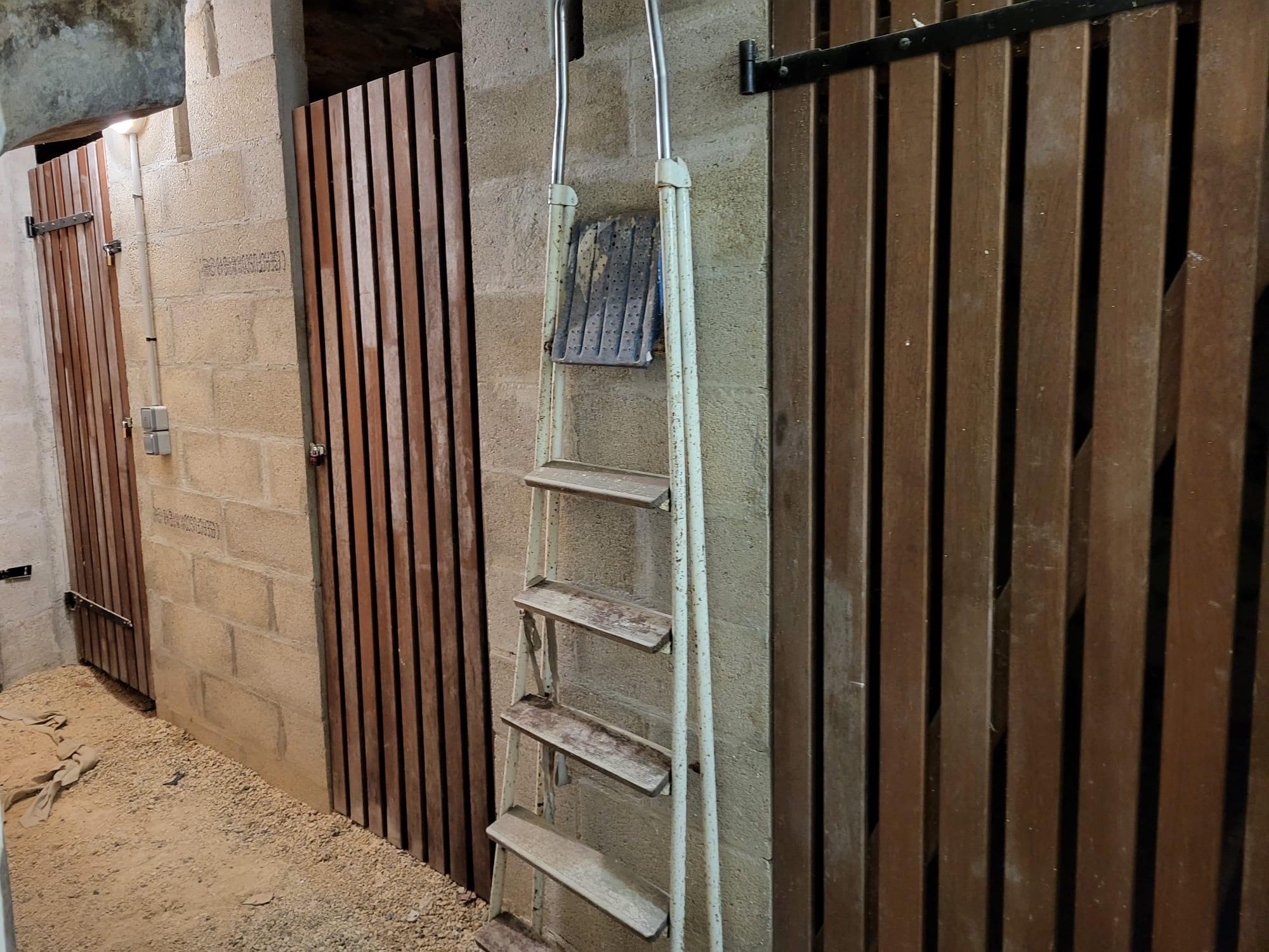 4 Caves de 14m3/6m2 chacune, refaites à neuf