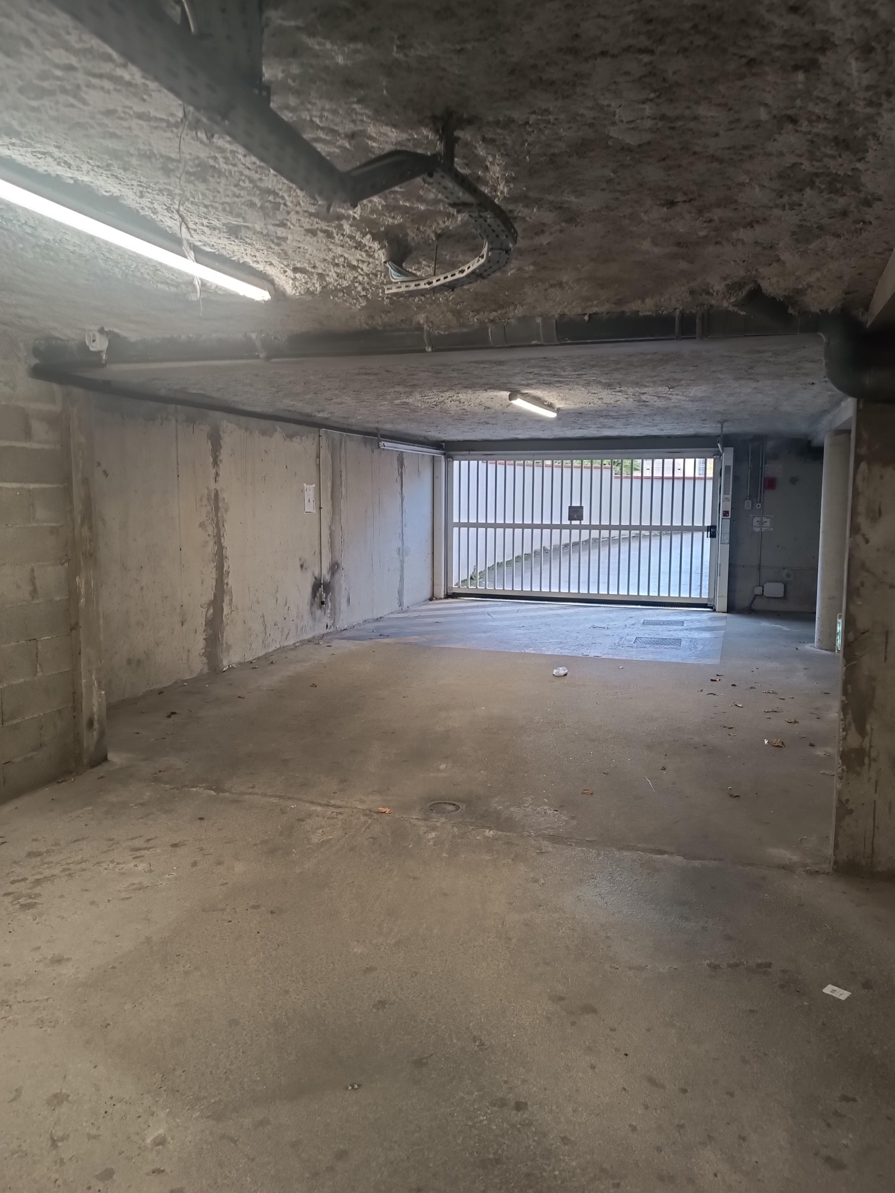 Garage/Box 15m² à Launaguet