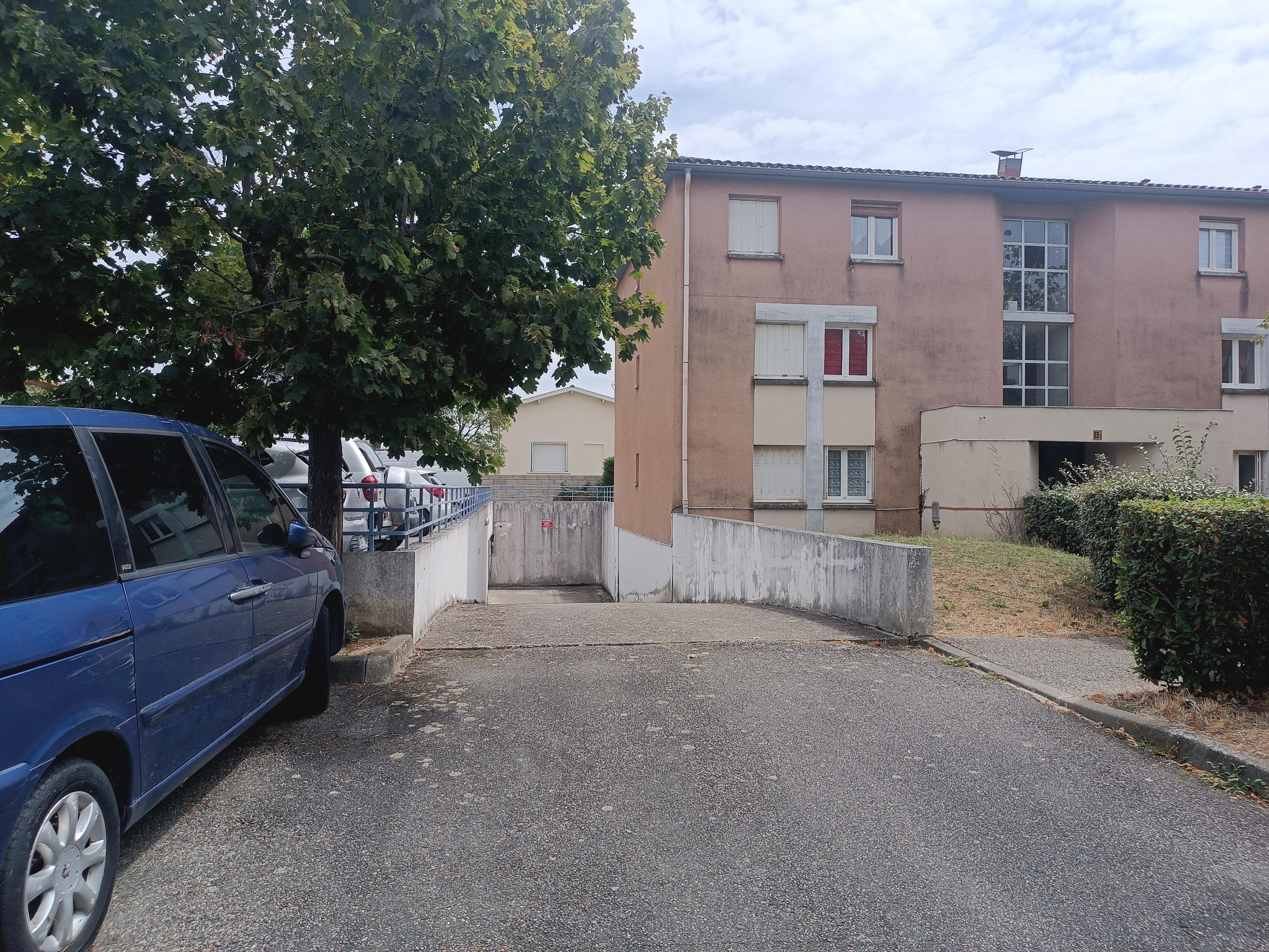 Garage/Box 12m² à Cugnaux