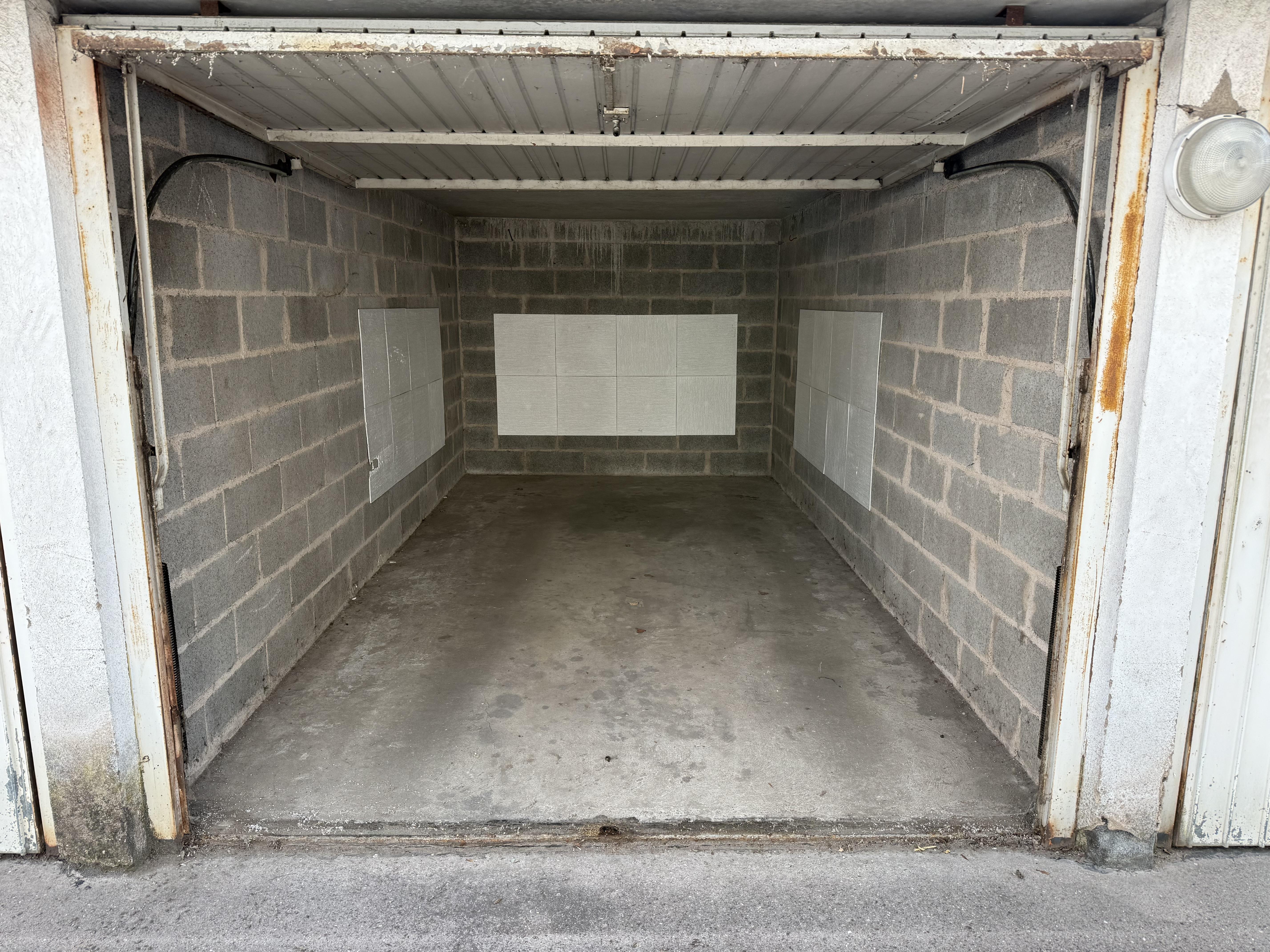 Garage/box 13m² - Strasbourg