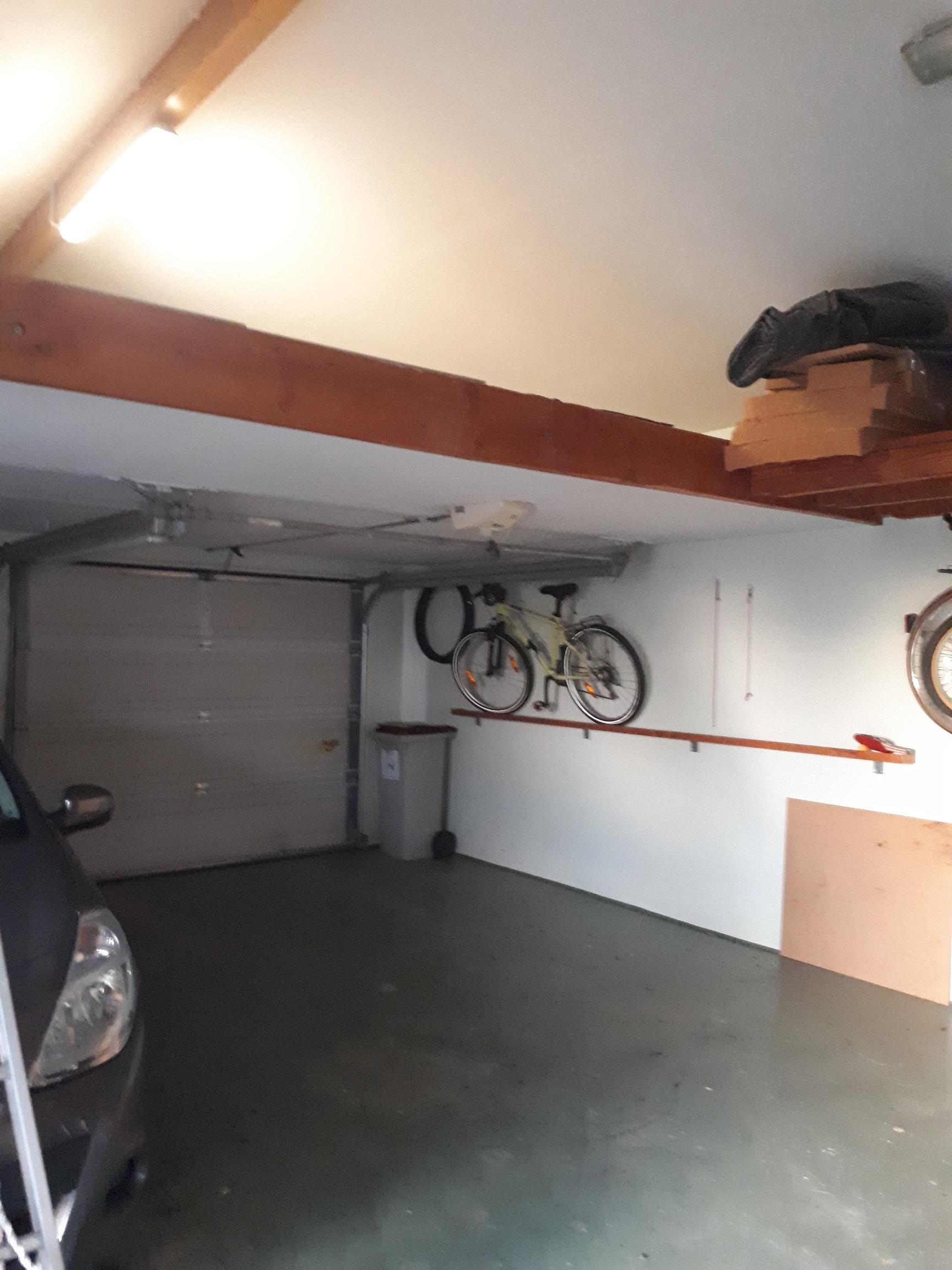 Loue Stockage 12m2 dans garage St Pierre de