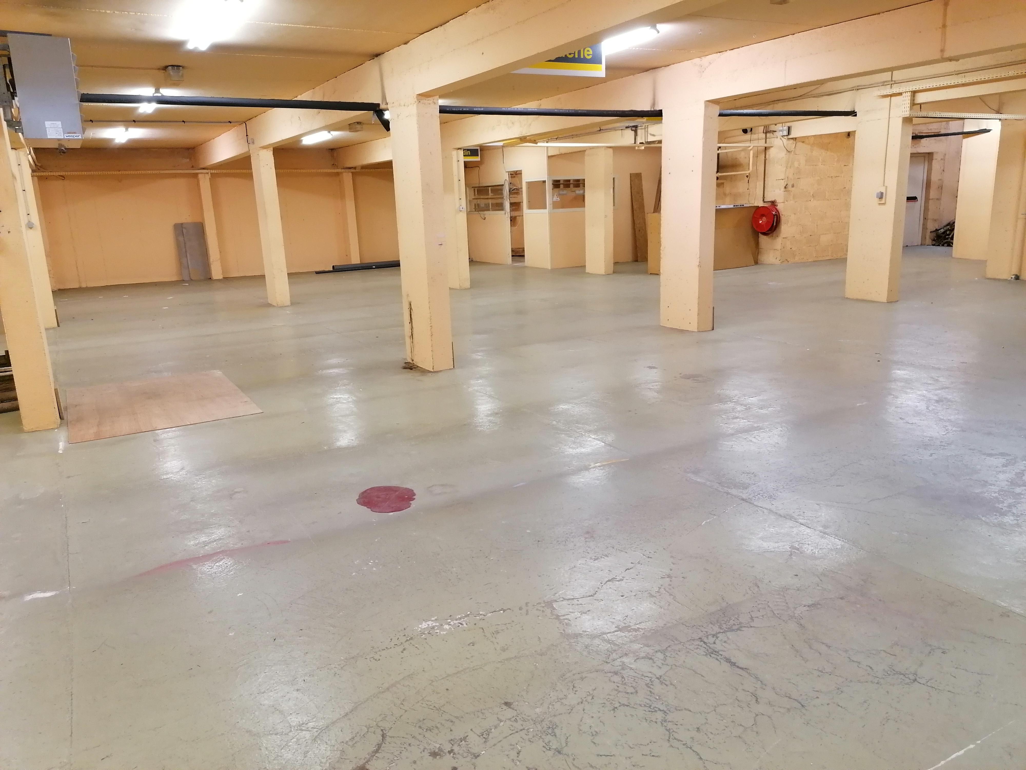 Espace de stockage garde meubles – 700 m²