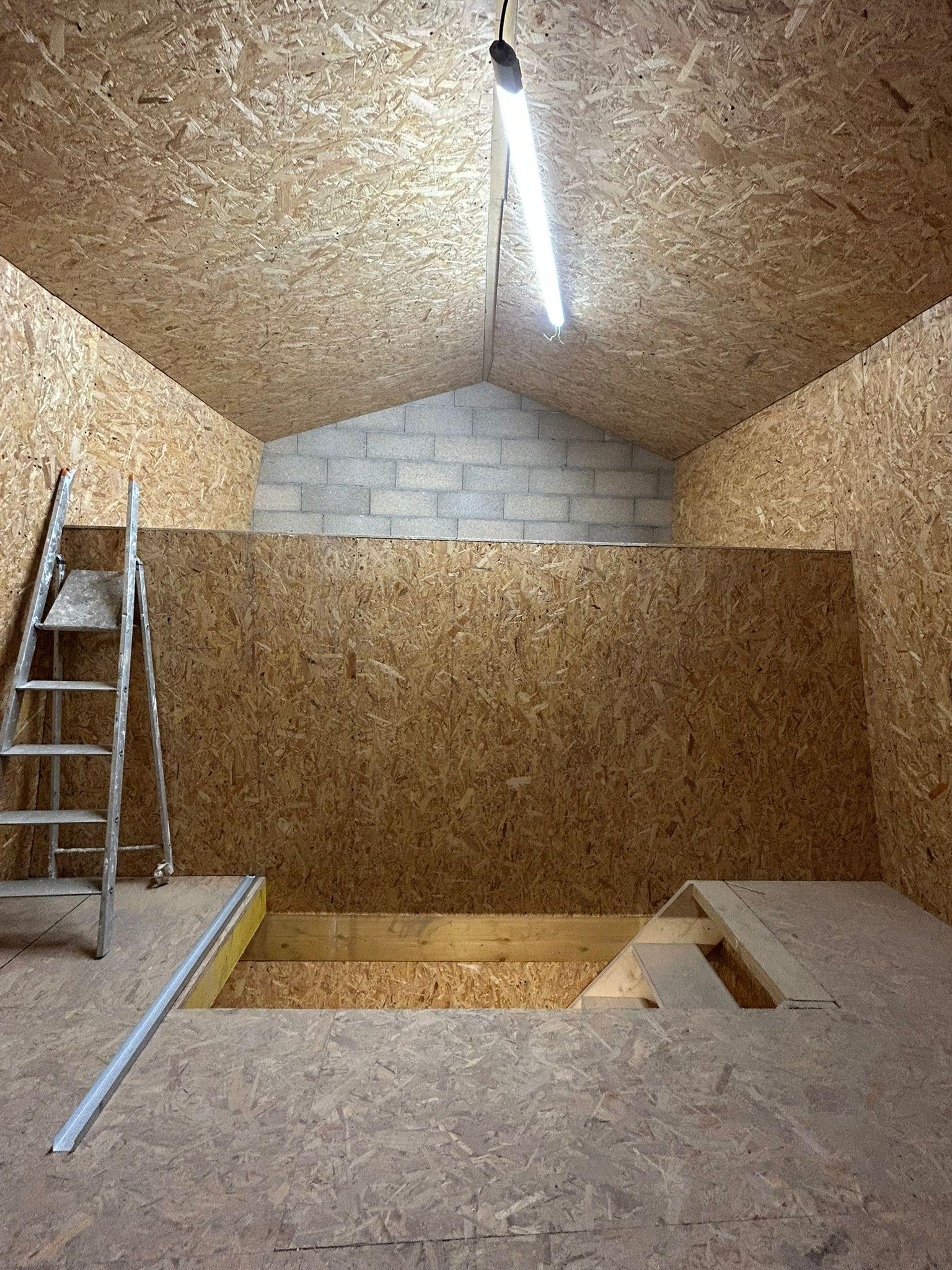 Local troglodyte tout neuf, 25m2 à Bougival