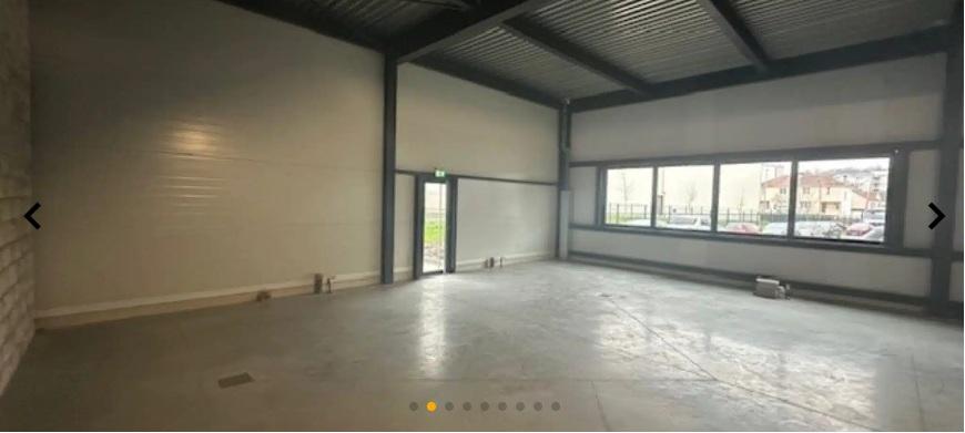 Local à louer - RDC - 80 m2
