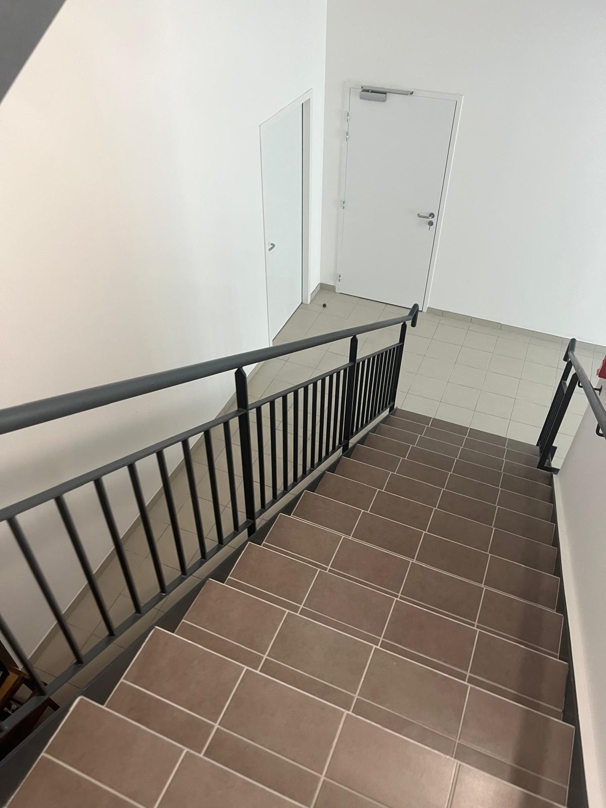 Local à louer 1er étage - 80 m²