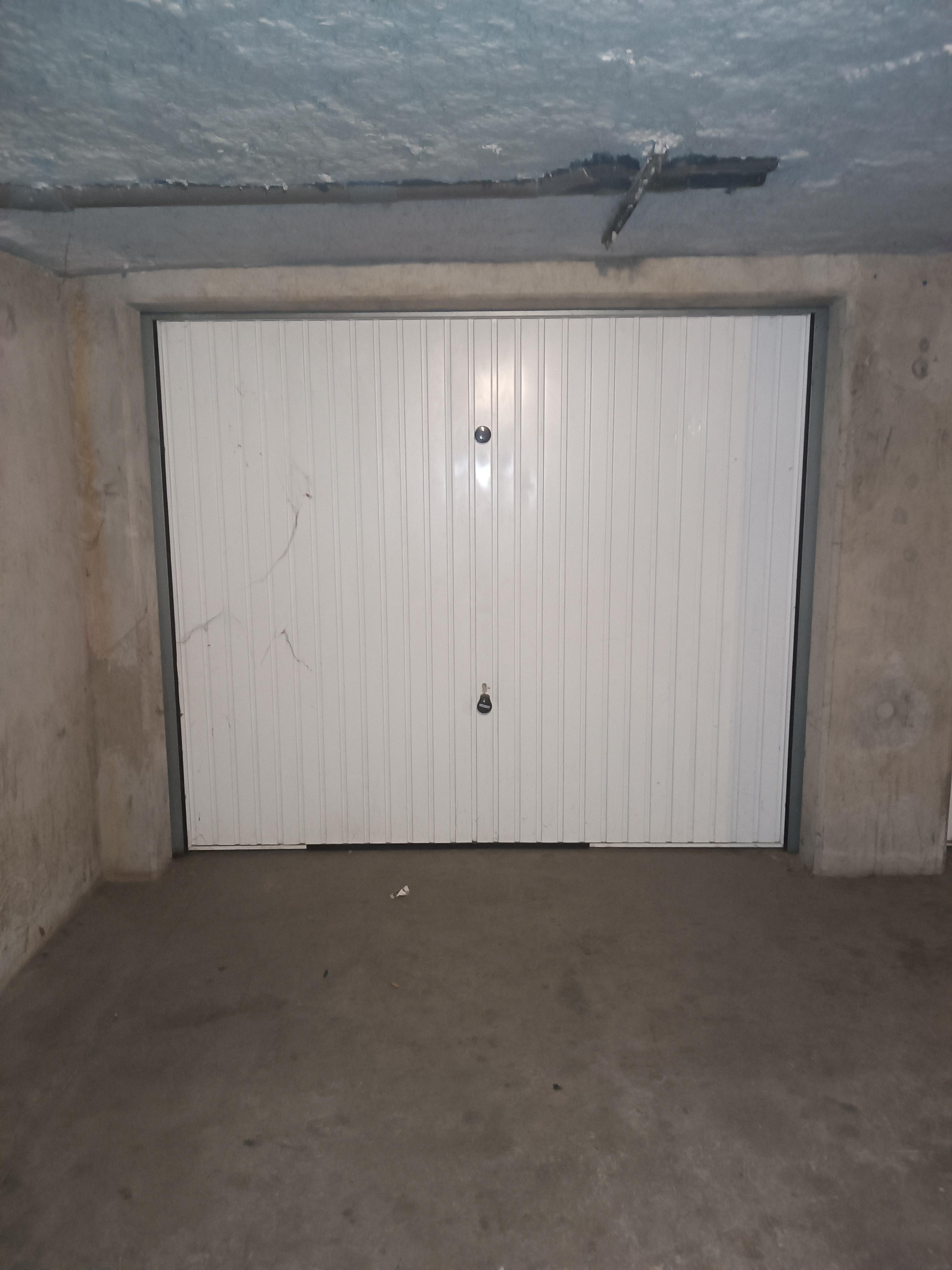 INTRA - Box à louer à Toulouse