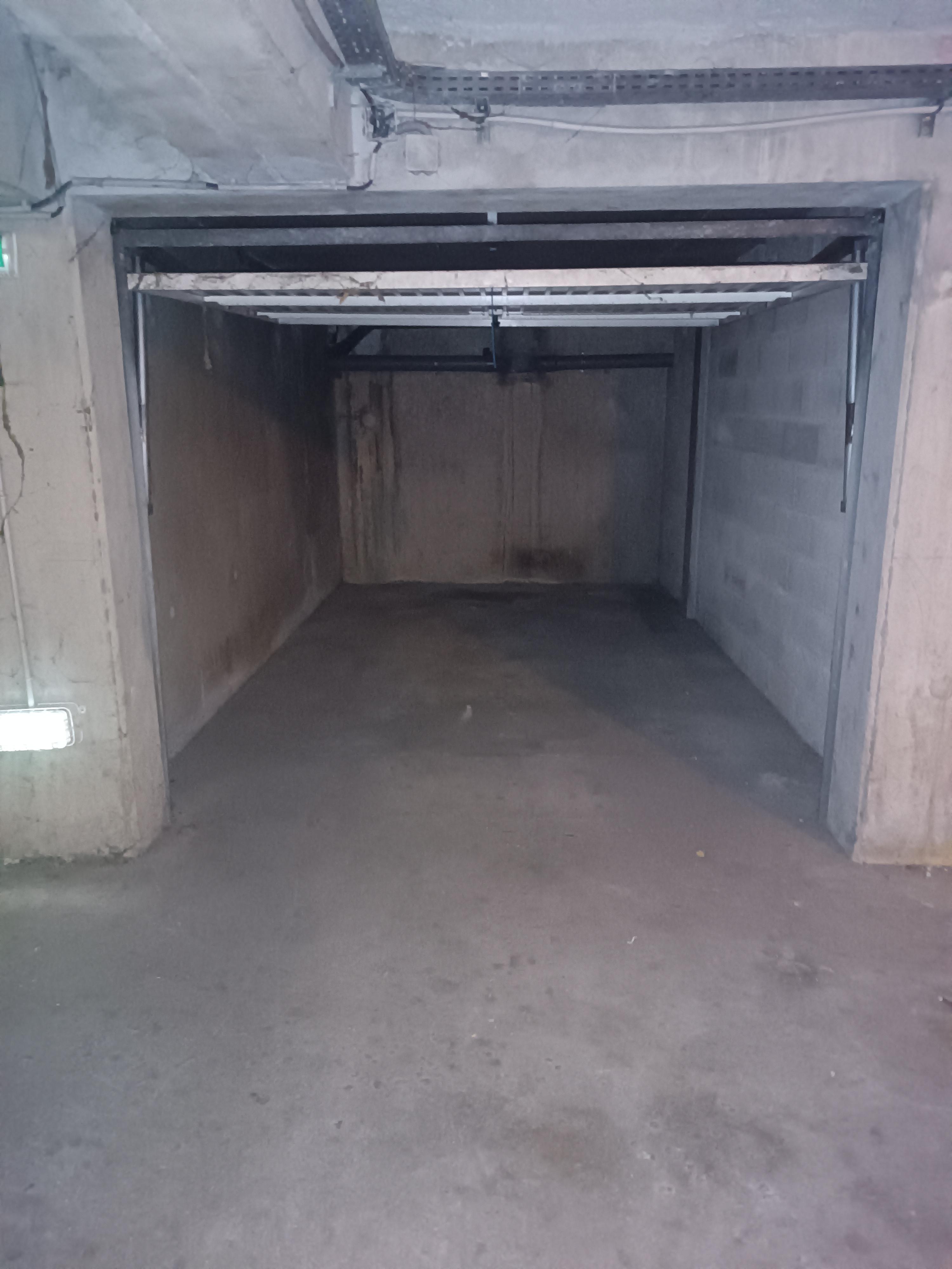 INTRA - Box à louer à Toulouse
