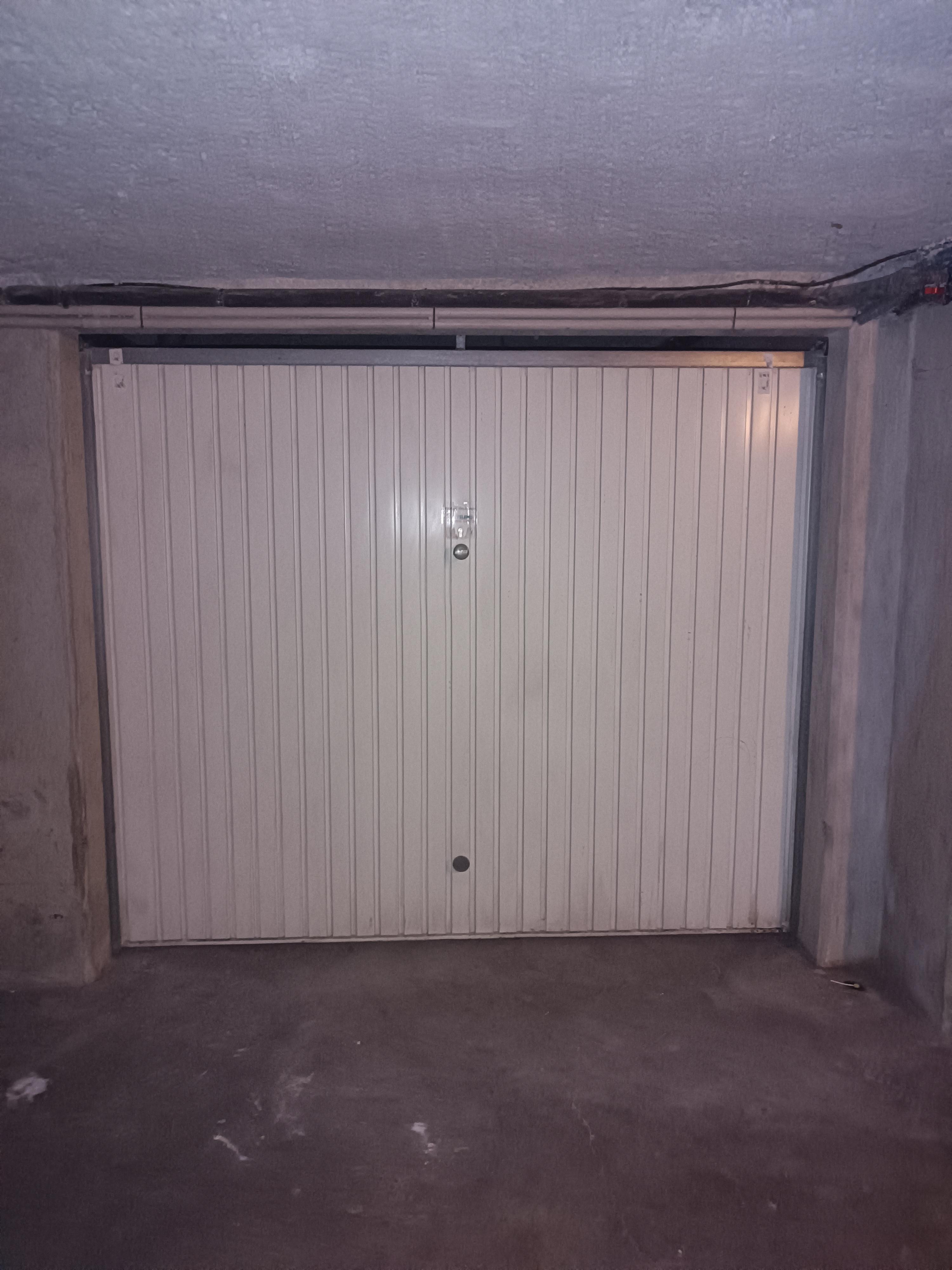 INTRA - Box à louer à Toulouse
