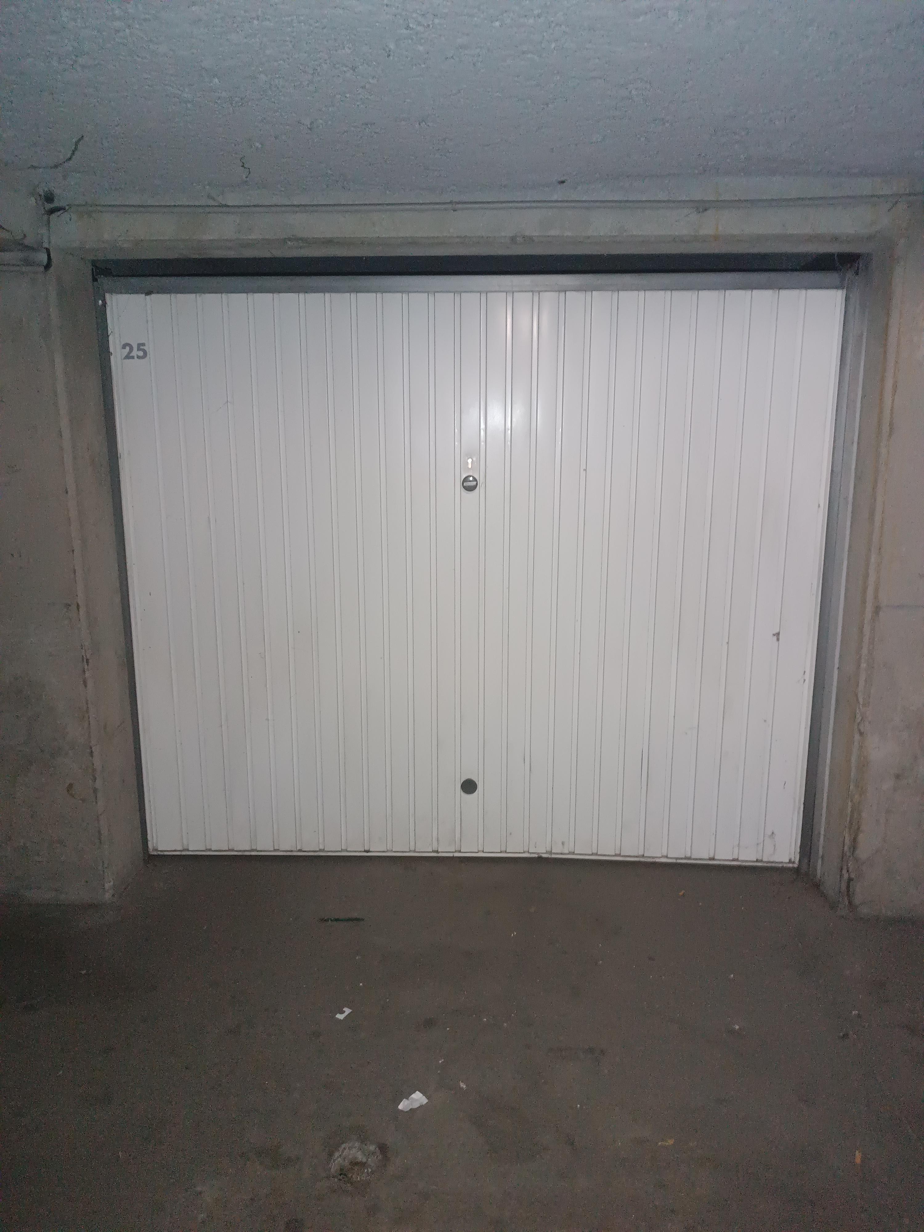 INTRA - Box à louer à Toulouse