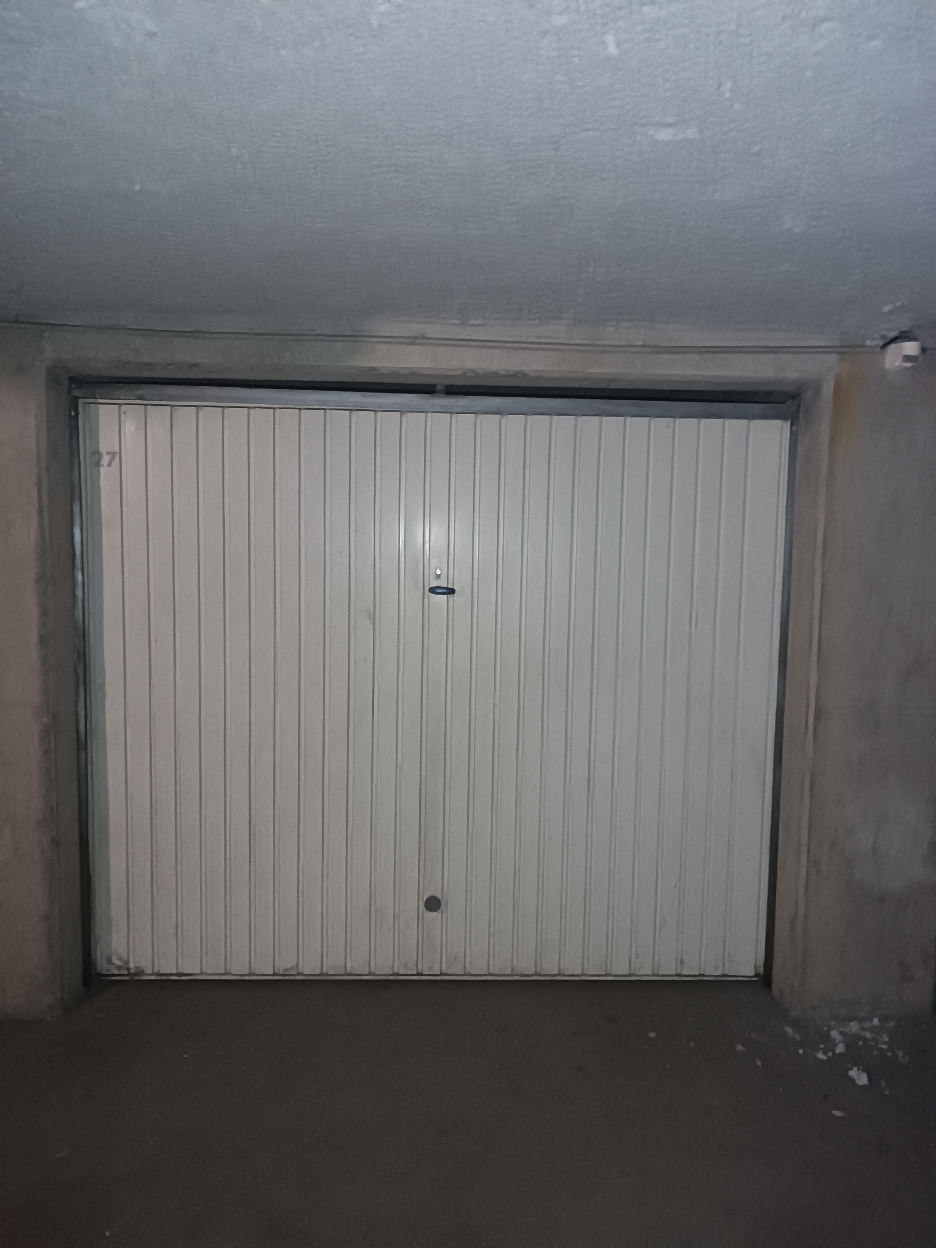 INTRA - Box à louer à Toulouse