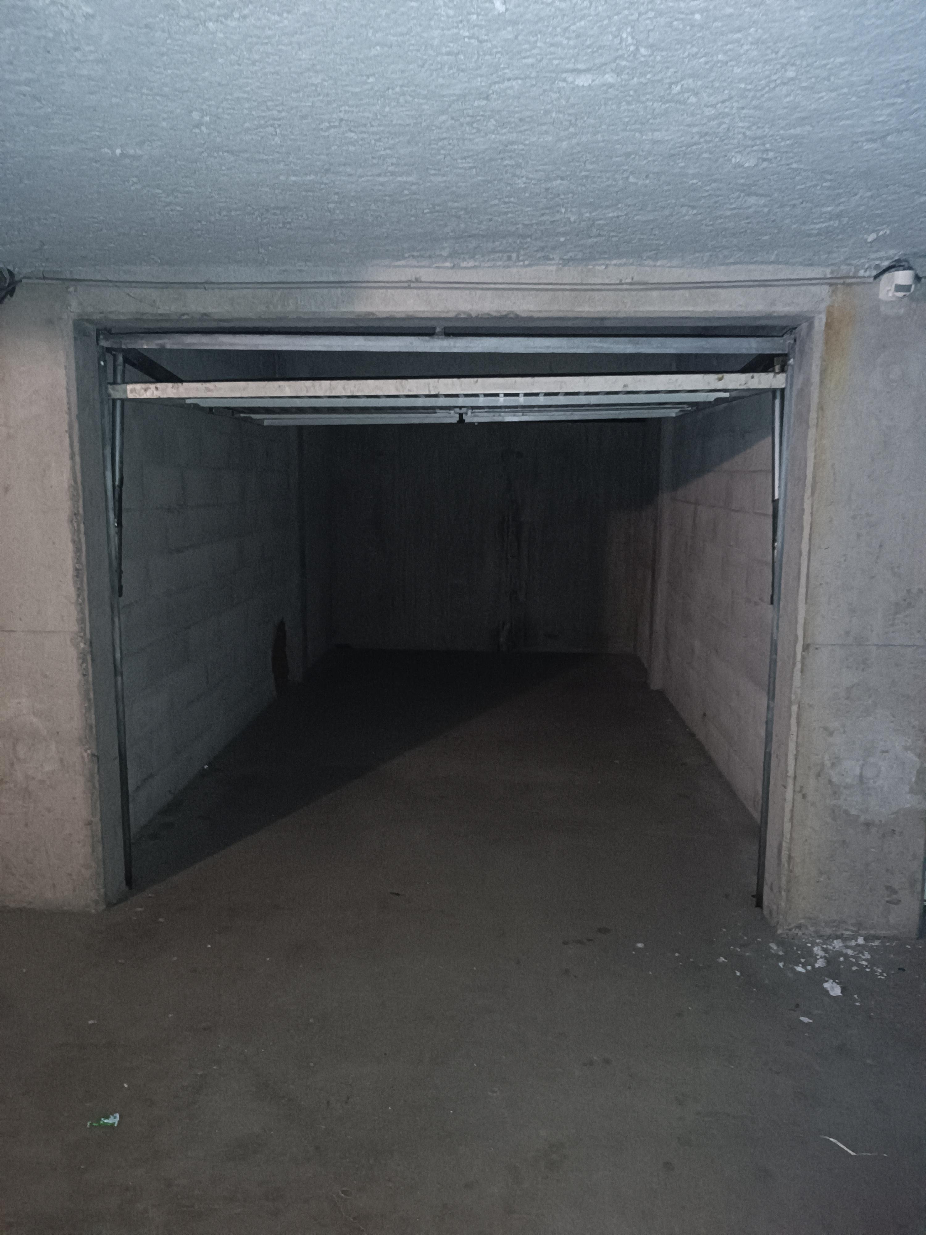 INTRA - Box à louer à Toulouse