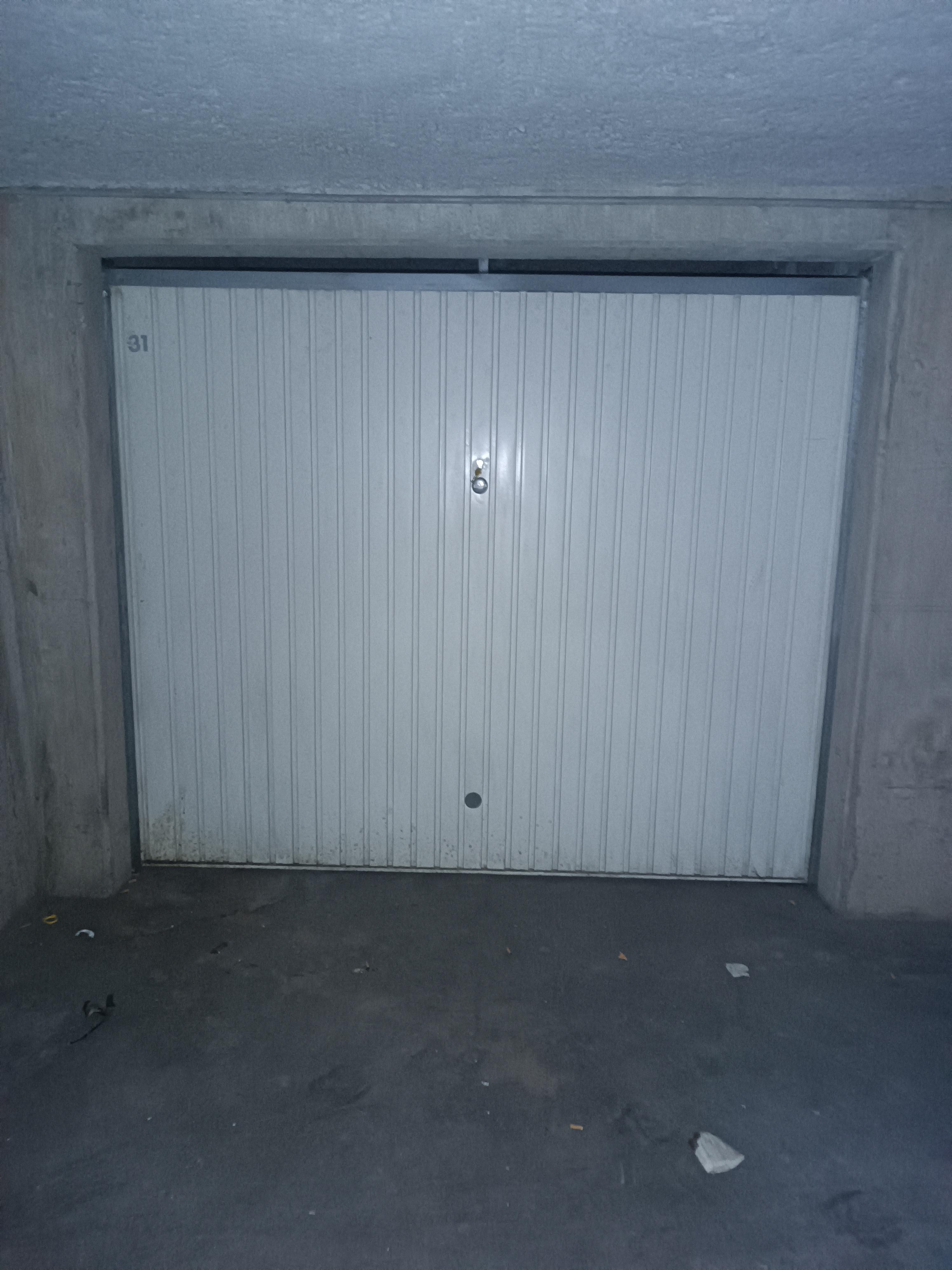 INTRA - Box à louer à Toulouse