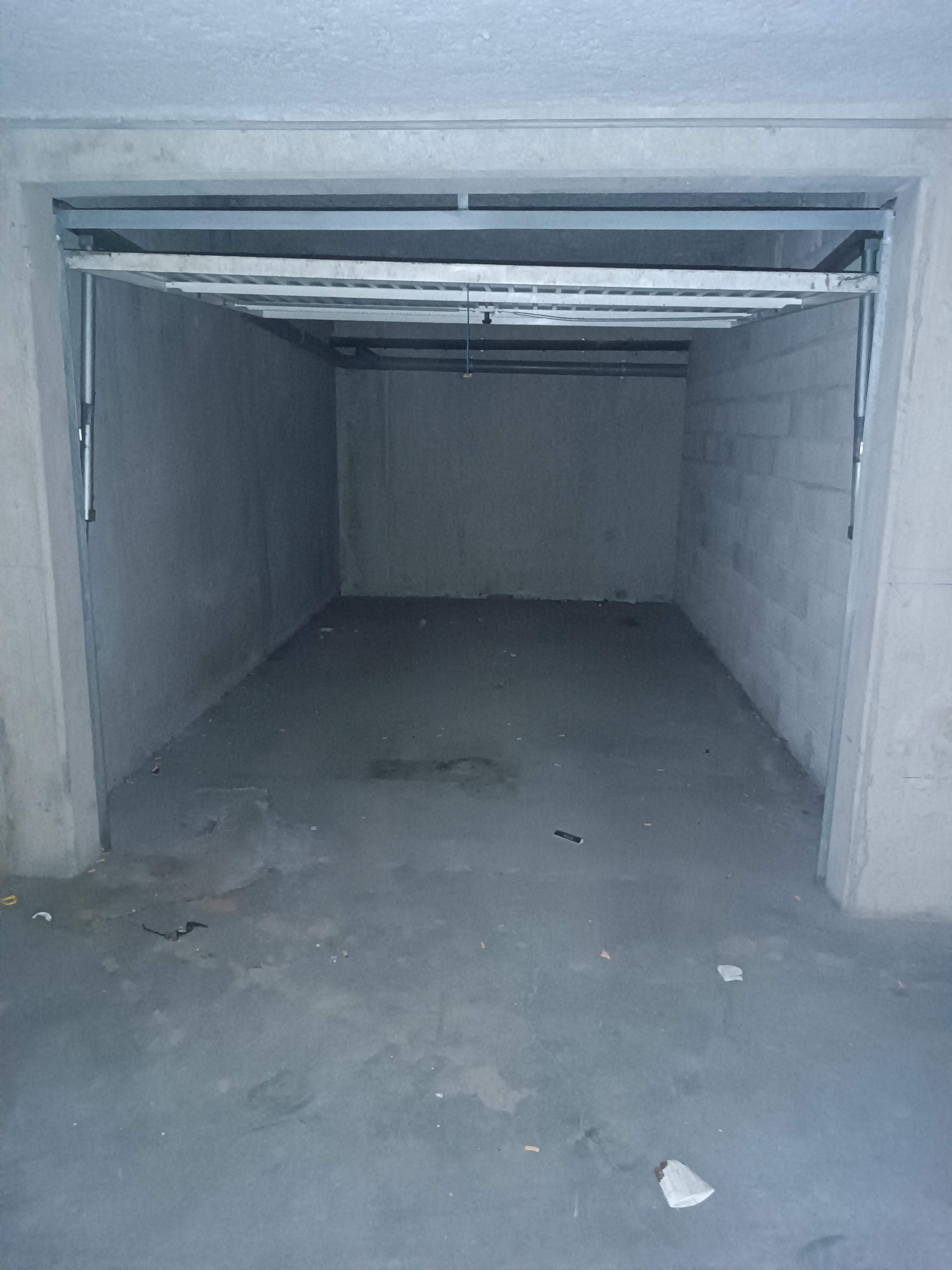 INTRA - Box à louer à Toulouse