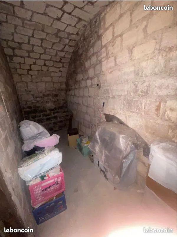 CAVE à louer -14m3/6m2- Saine et sécurisée -
