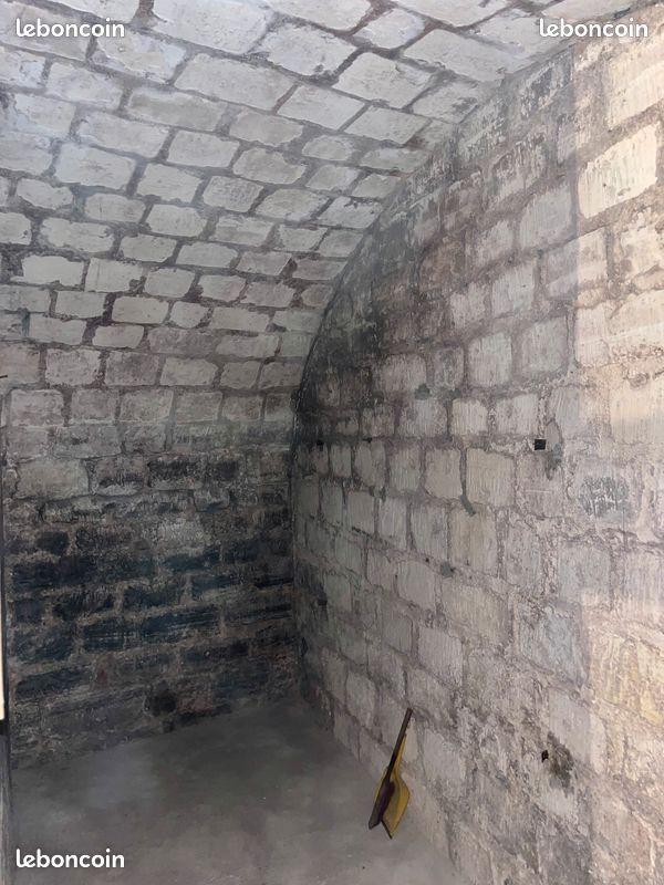 CAVE à louer -14m3/6m2- Saine et sécurisée -