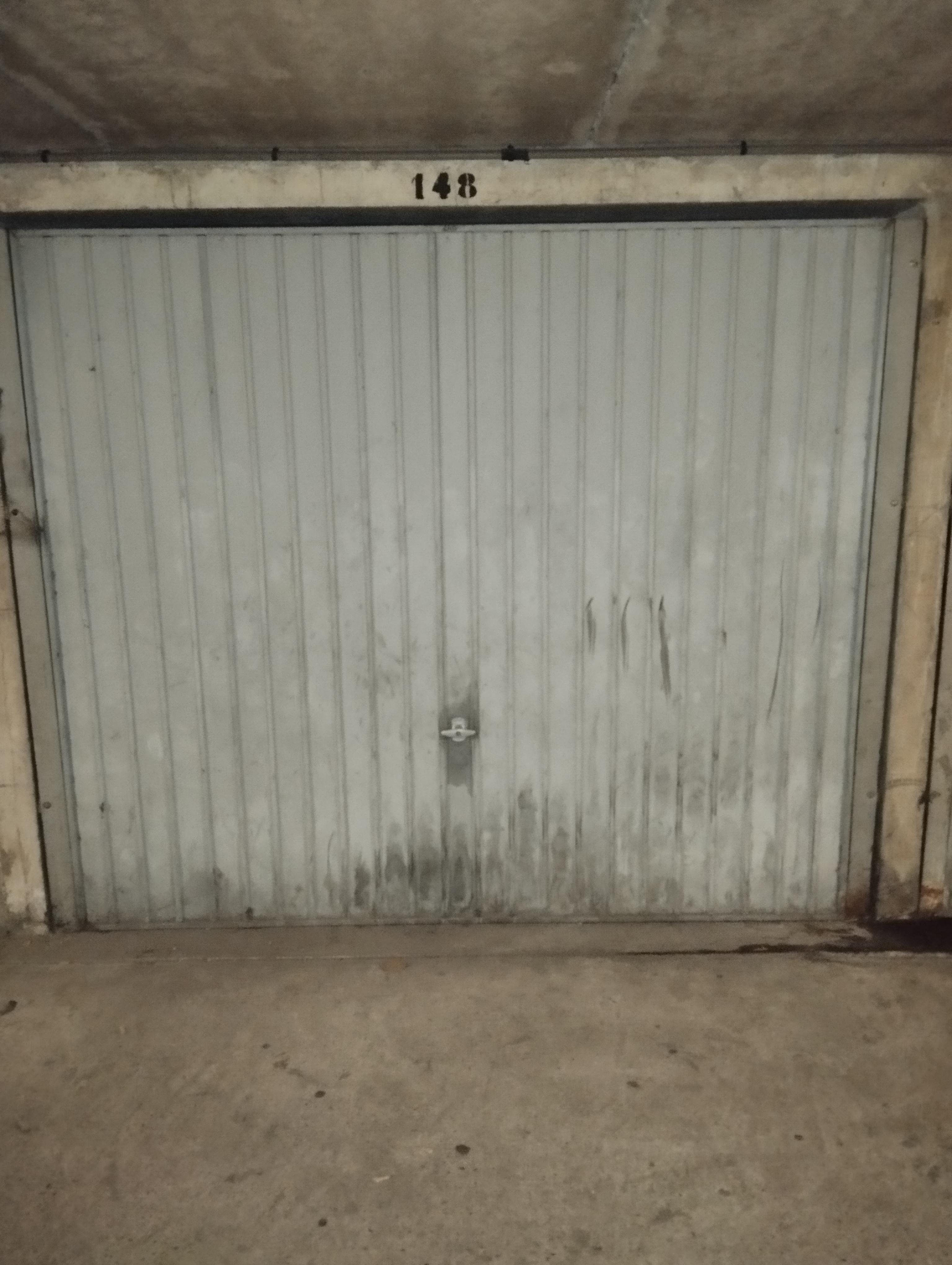 Garage/box 12m² à Charvieu-Chavagneux