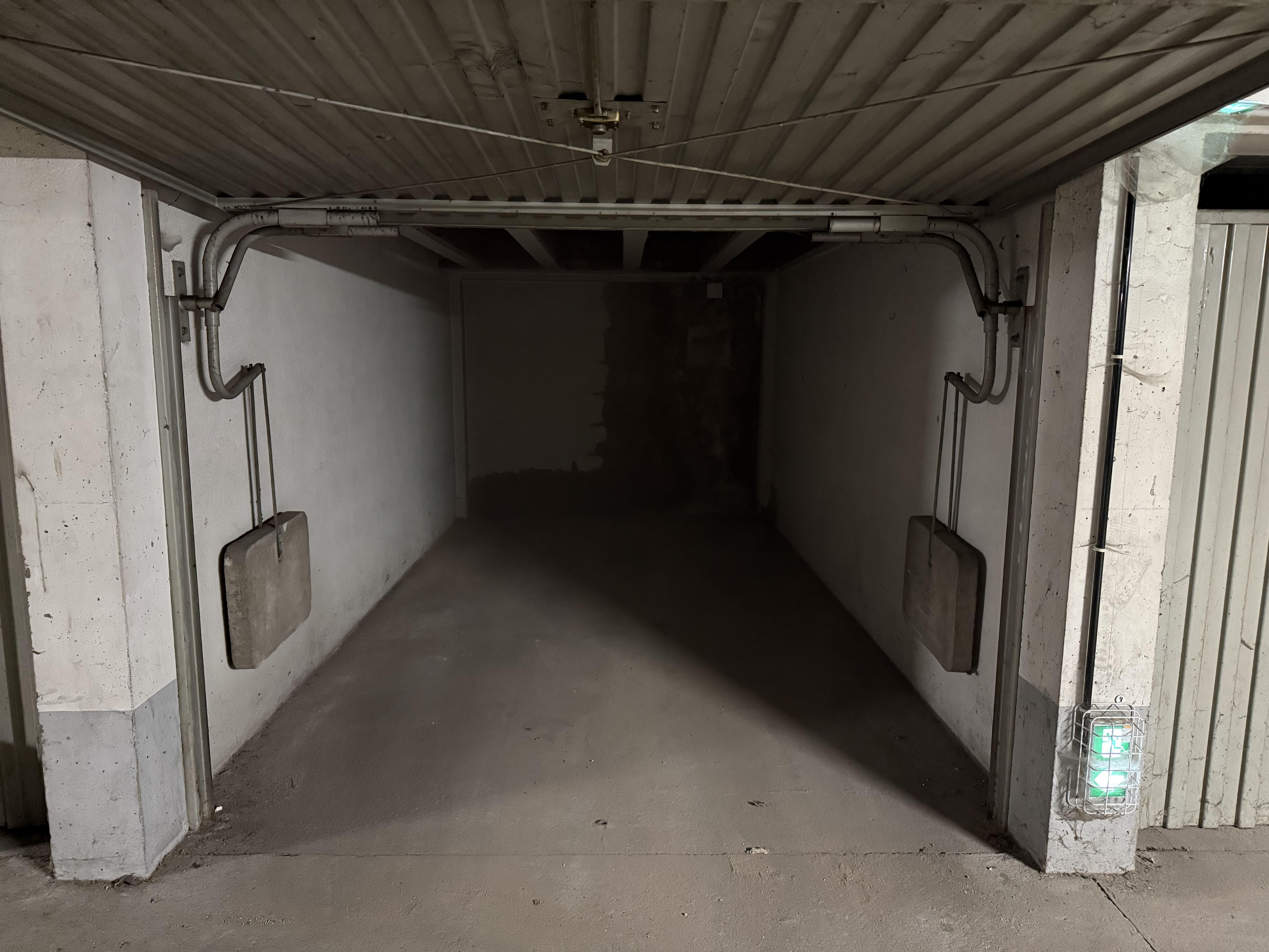 Garage/box 13m² - Strasbourg