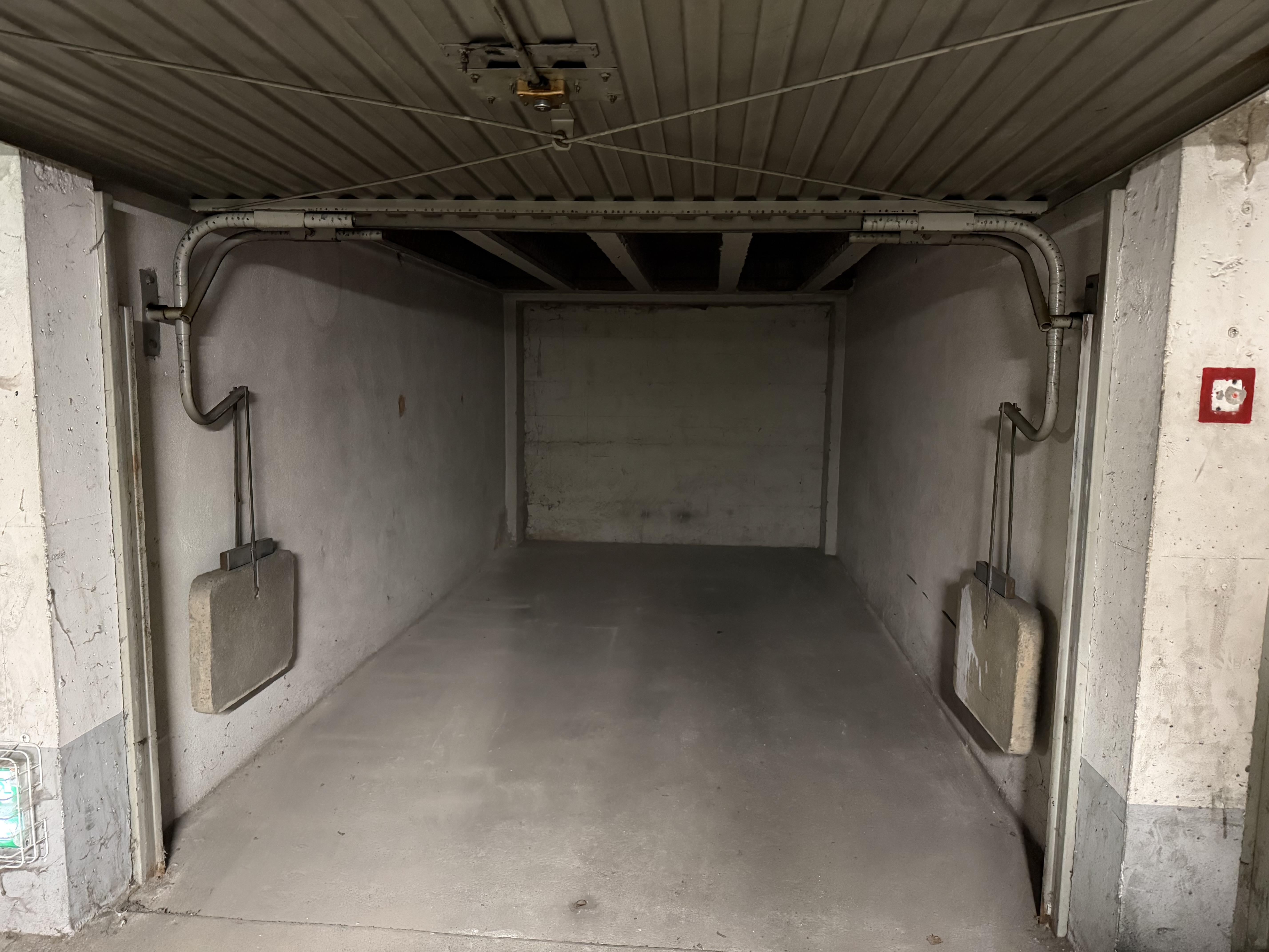 Garage/box 13m² - Strasbourg