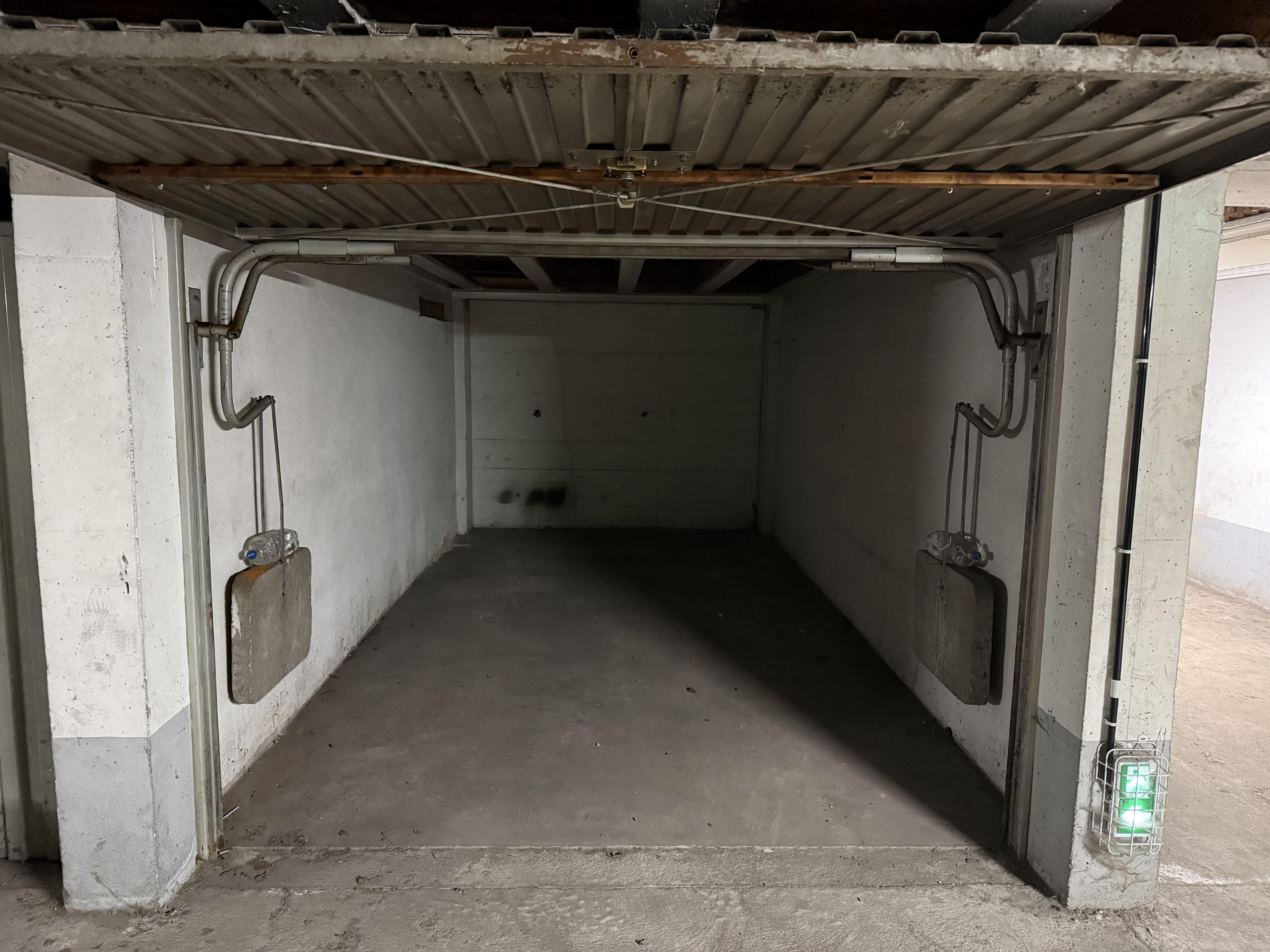 Garage/box 13m² - Strasbourg