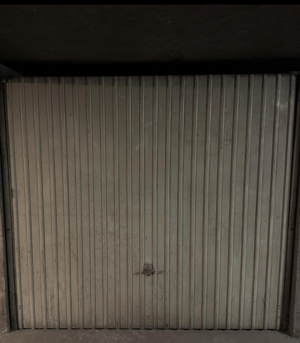 Box de stockage/parking sécurisé - 12m2 - Pantin
