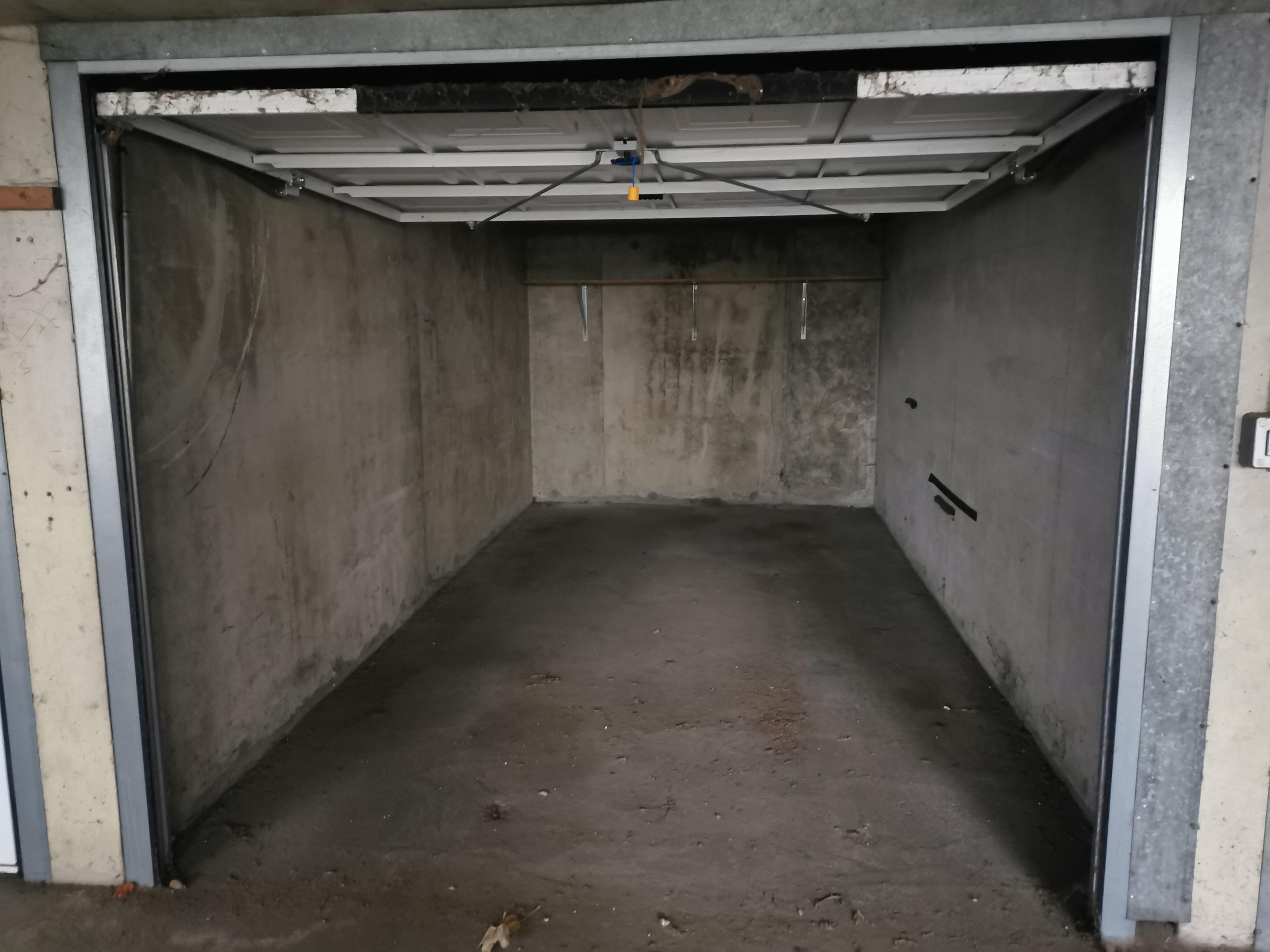 Garage/box 13 m² à Orléans