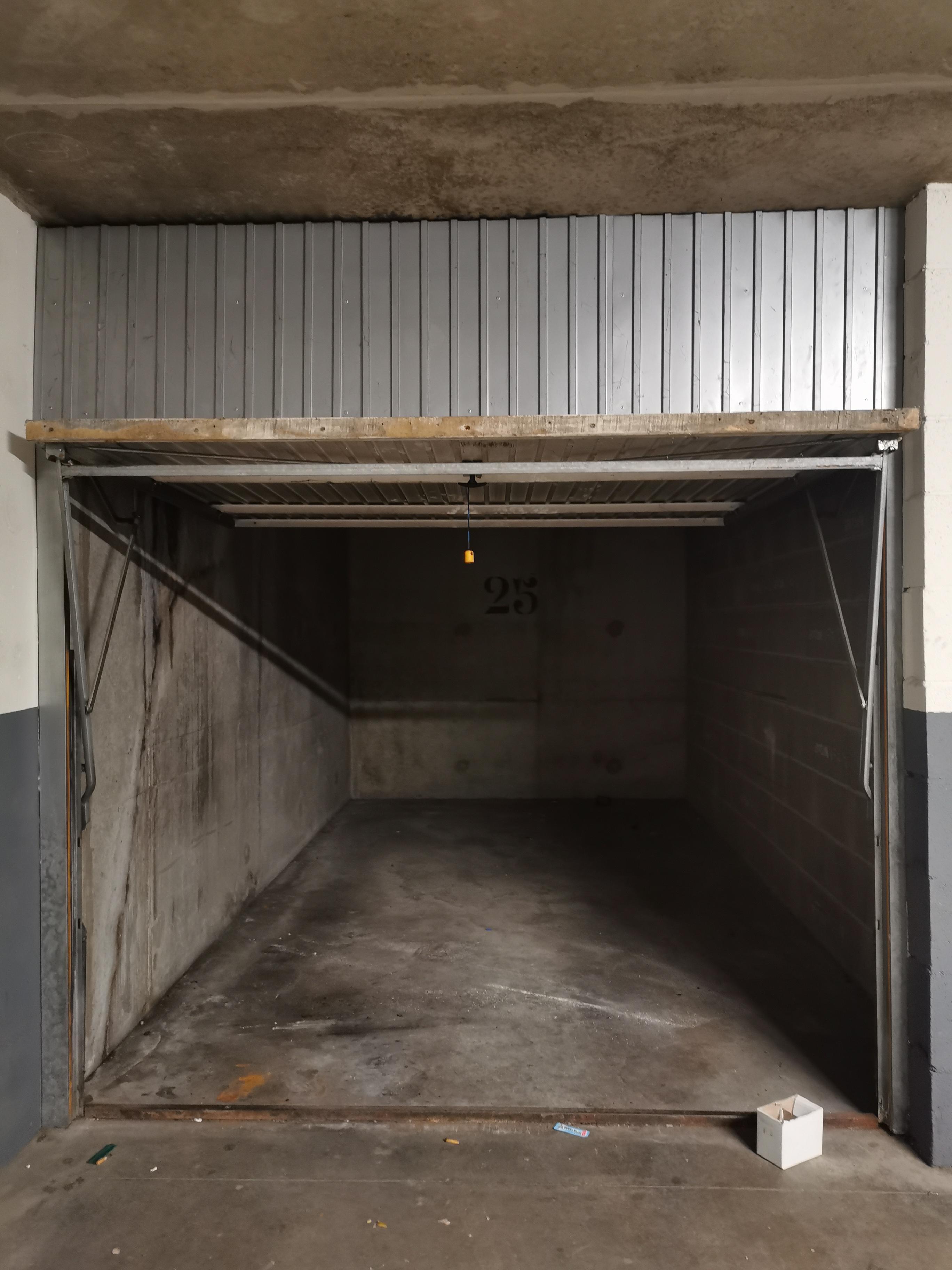 Garage 14m² - Orléans