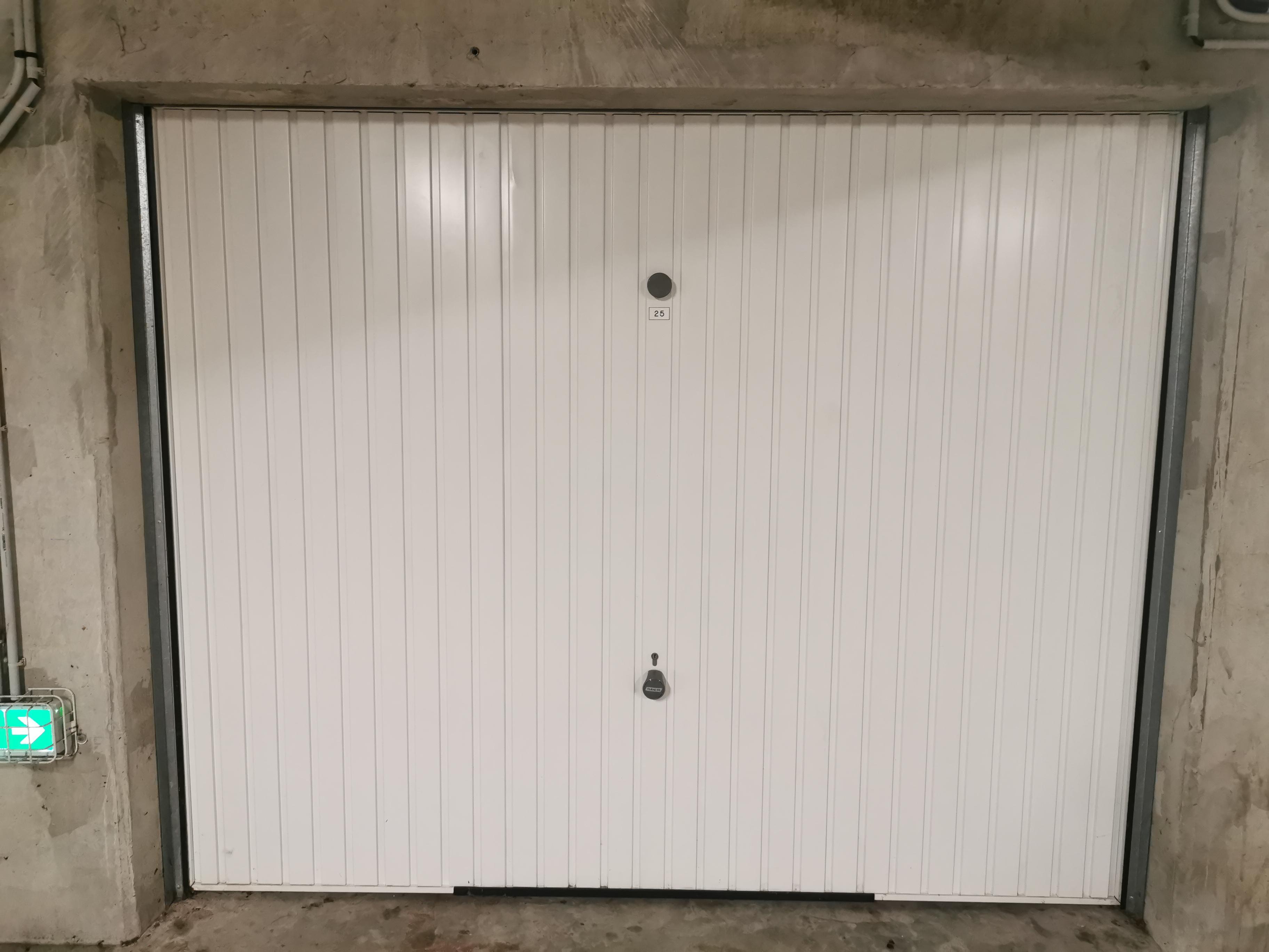 Garage 17M² -Orléans