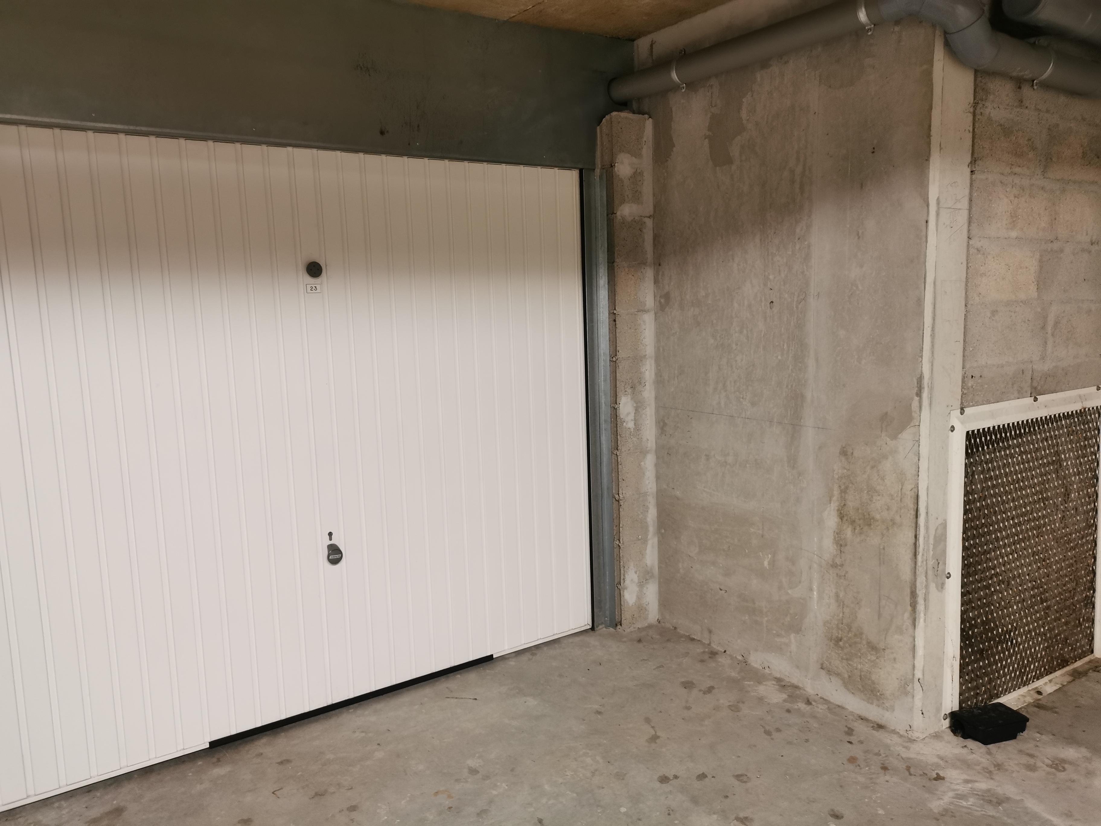 Garage 21m² - Orléans