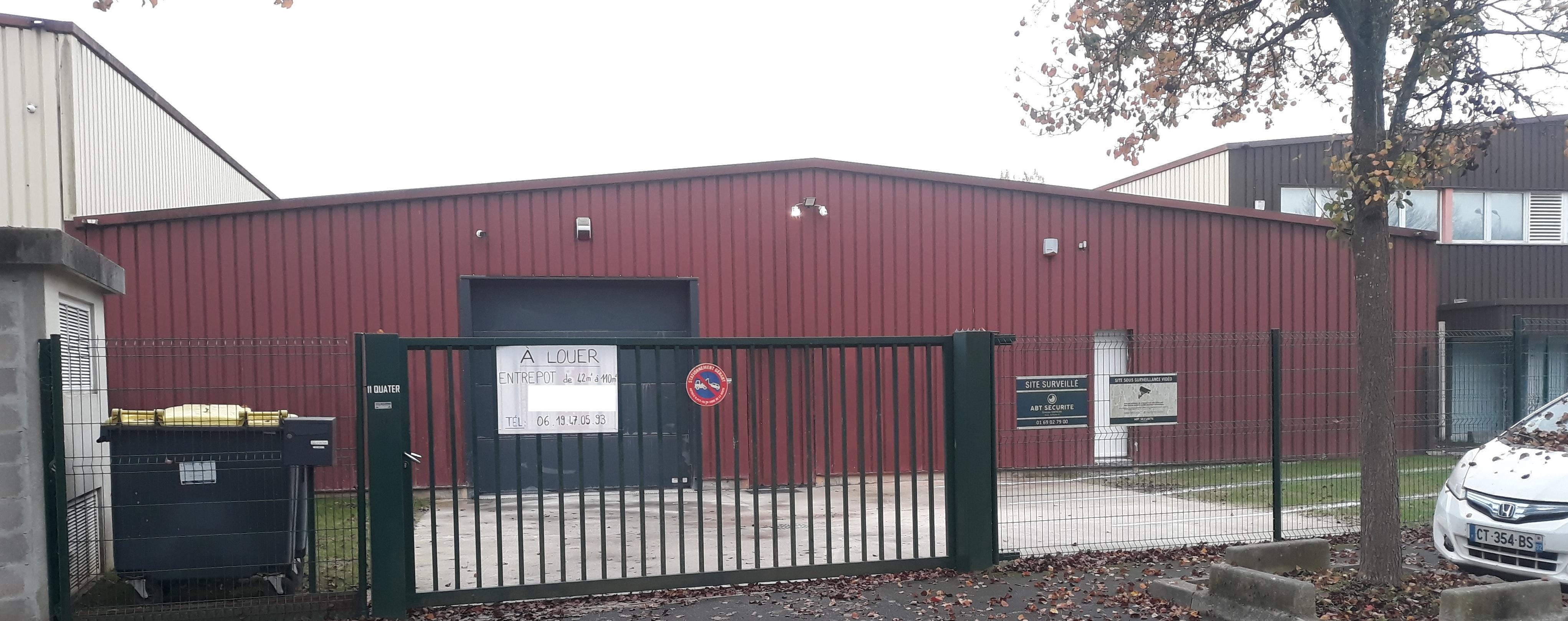 LOCATION LOCAL ENTREPOT 71m2