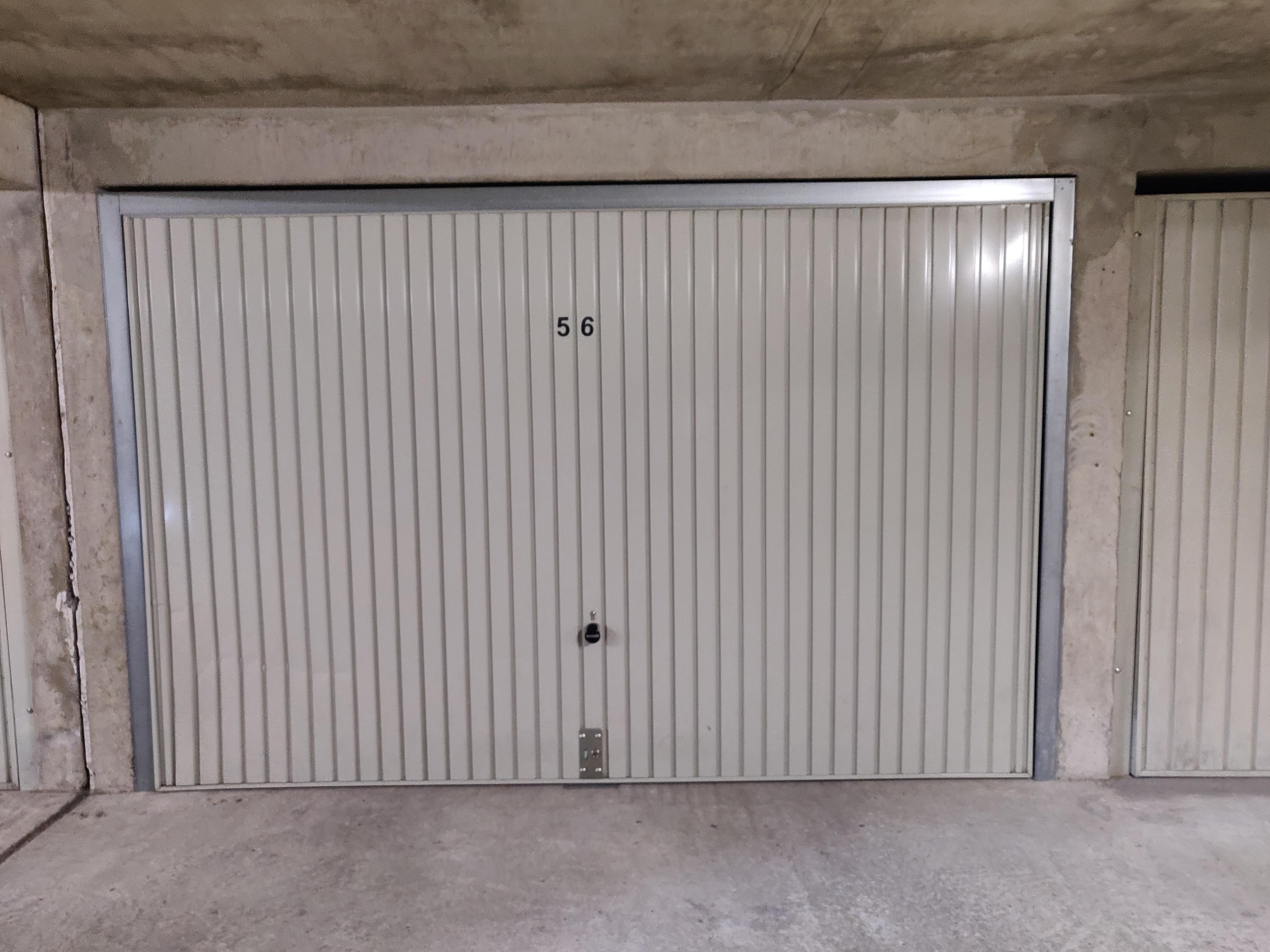 Box de stockage sécurisé - 17m² - Tête