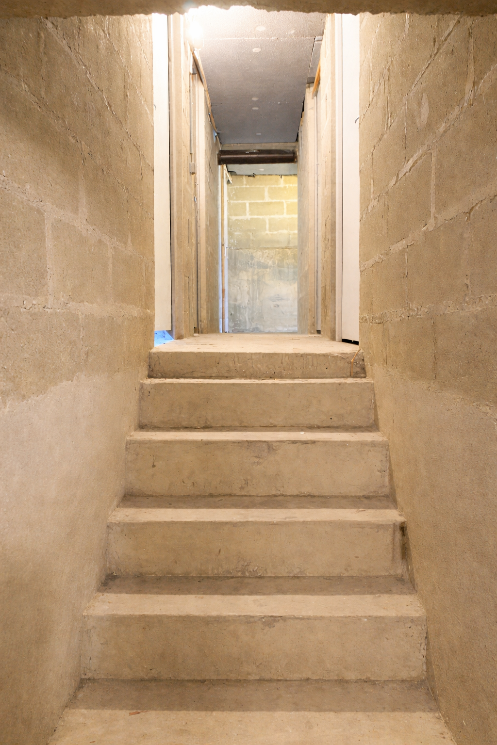 📦 À LOUER – Espaces de stockage sécurisées