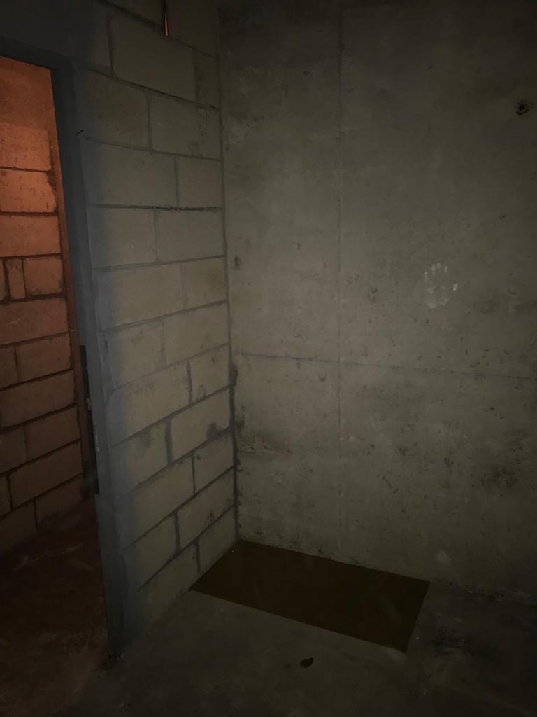 Cave saine et sécurisée avec ascenseur