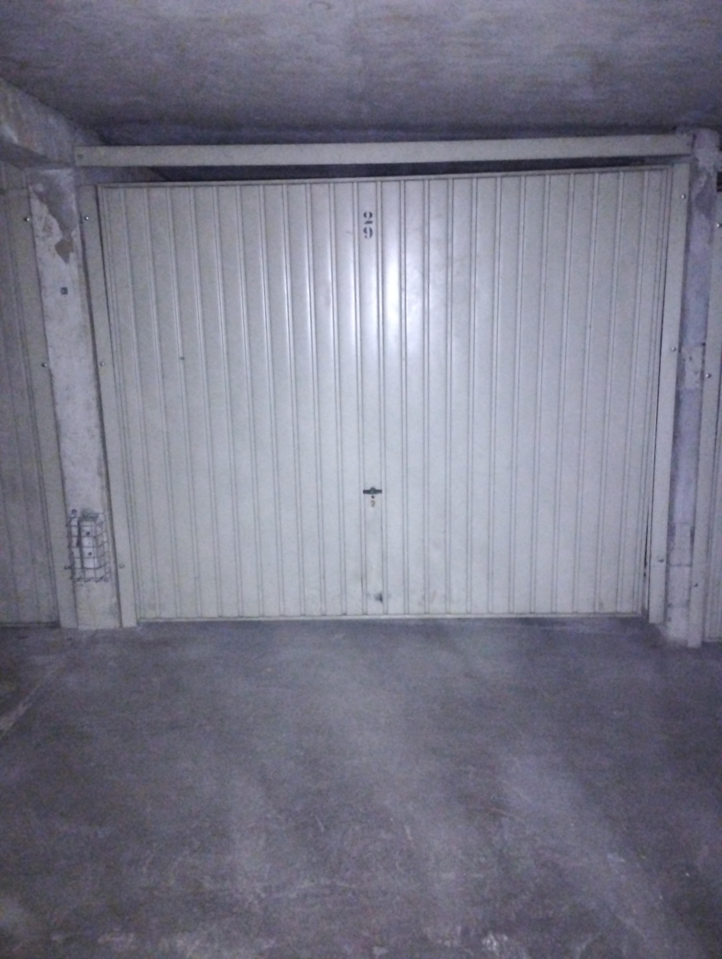 Garage/ Box 13m² à Francheville