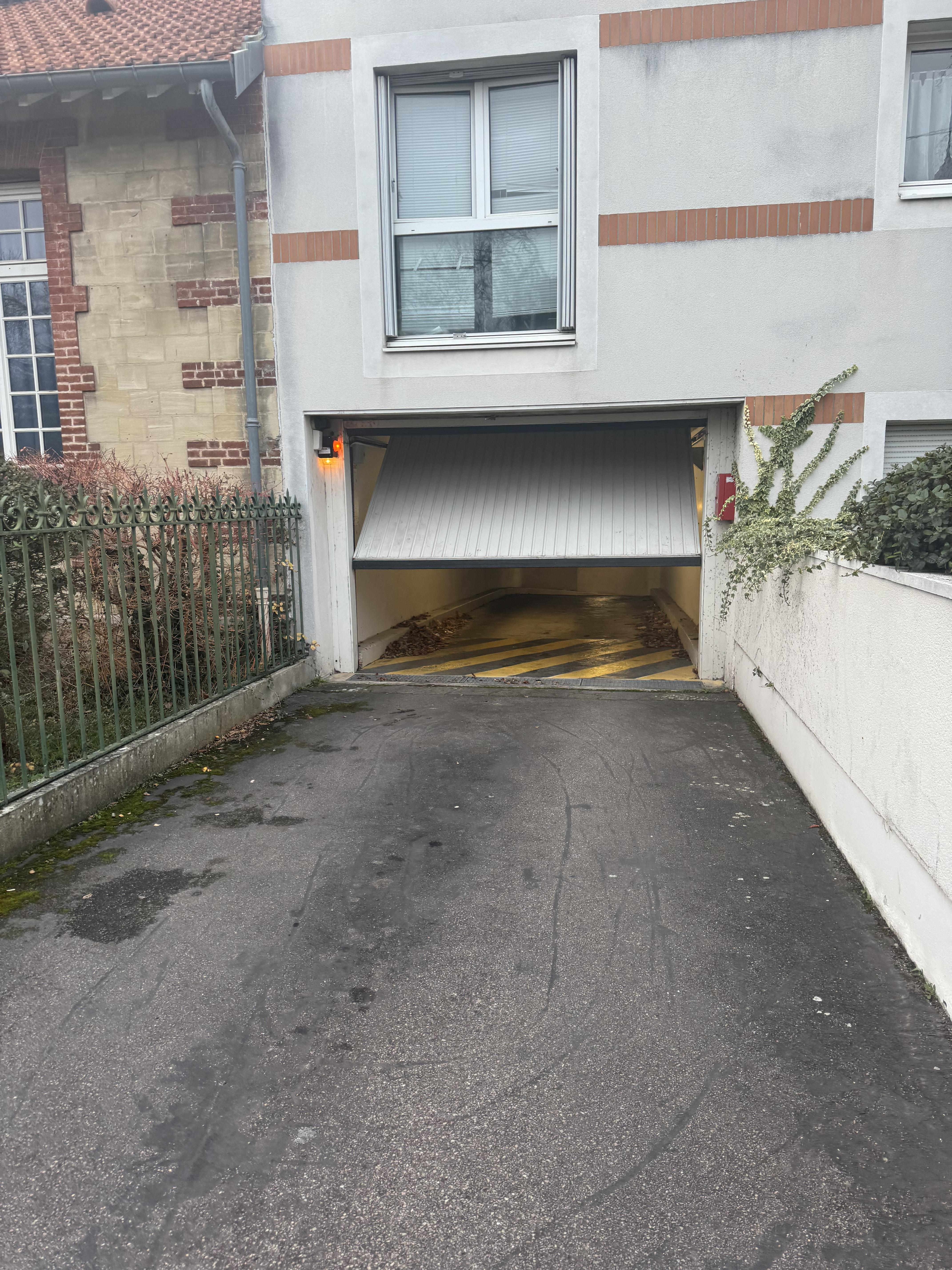 Garage/ Box 15m² - Croissy sur Seine