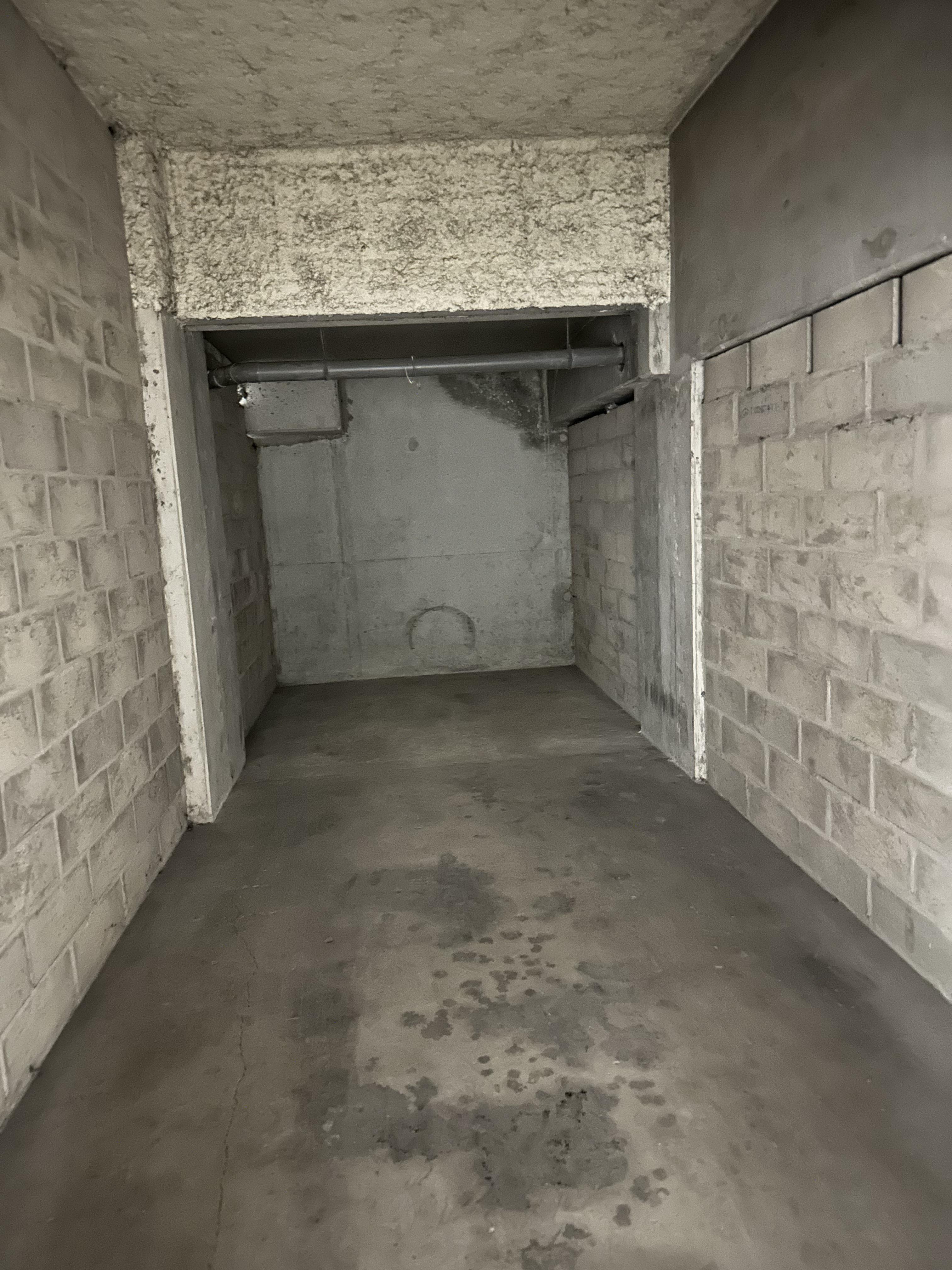 Double box sécurisé dans résidence sécurisée du centre
