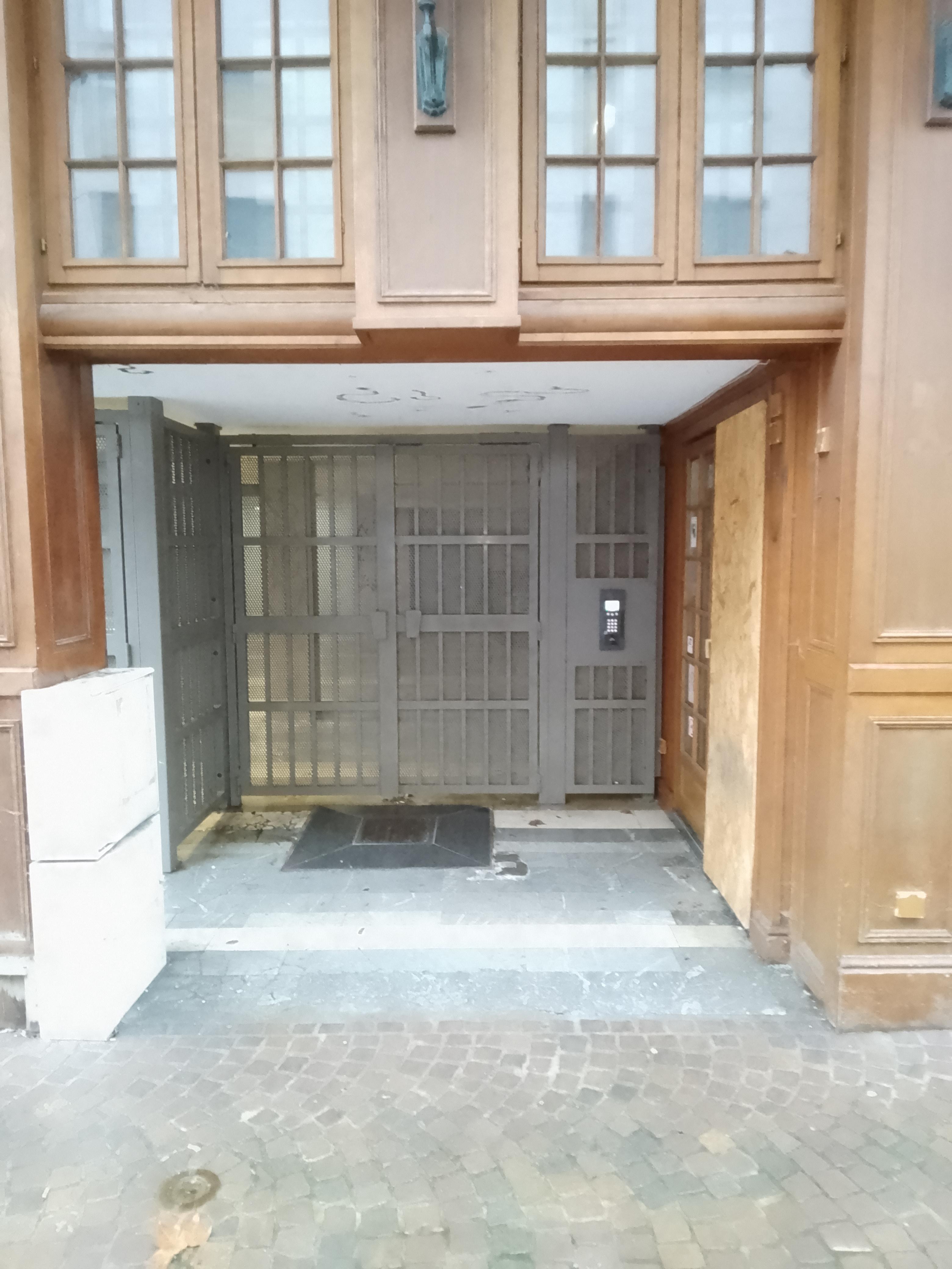 Box de stockage sécurisé 20 m' Lille Centre