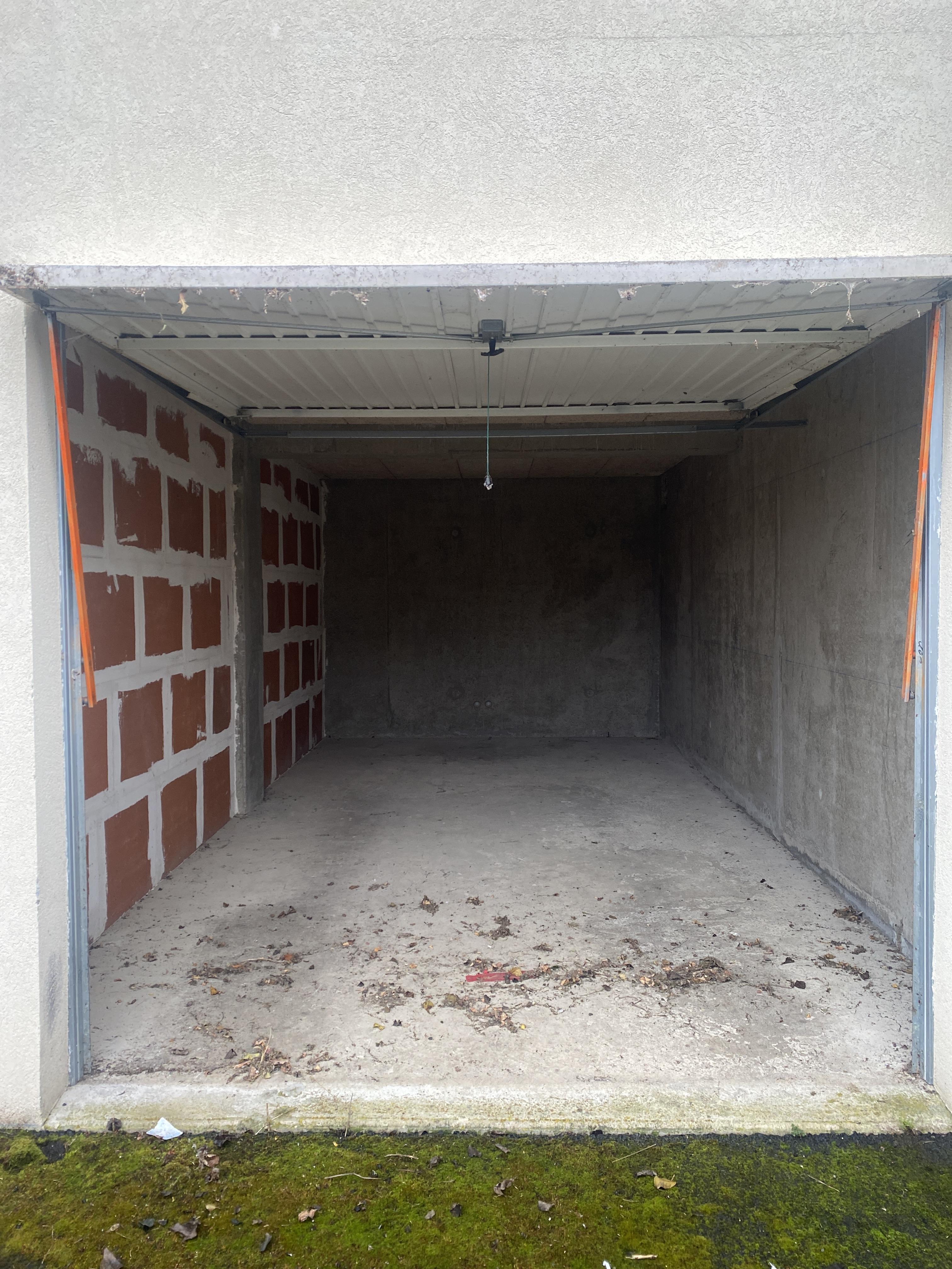 Garage/ Box 20m² Les Martres-de-Veyre