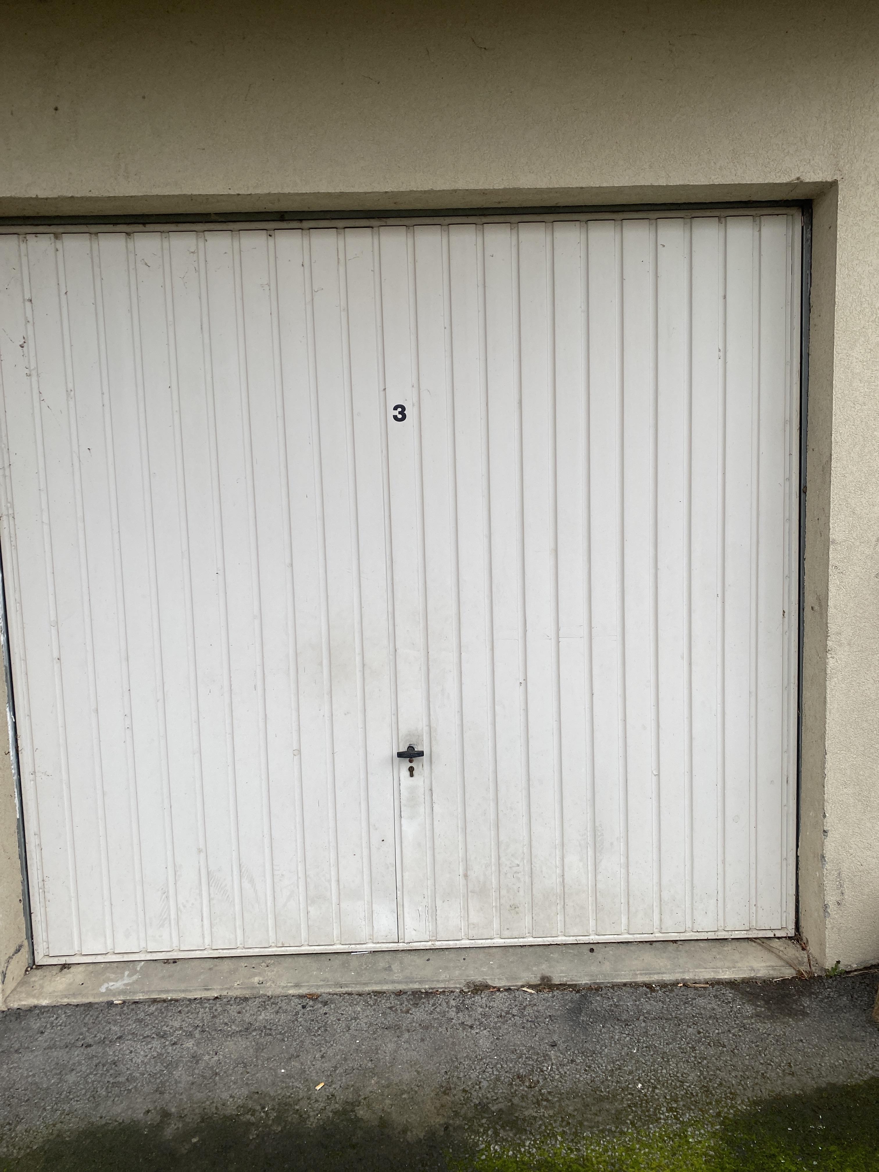 Garage/ Box 20m² Les Martres-de-Veyre