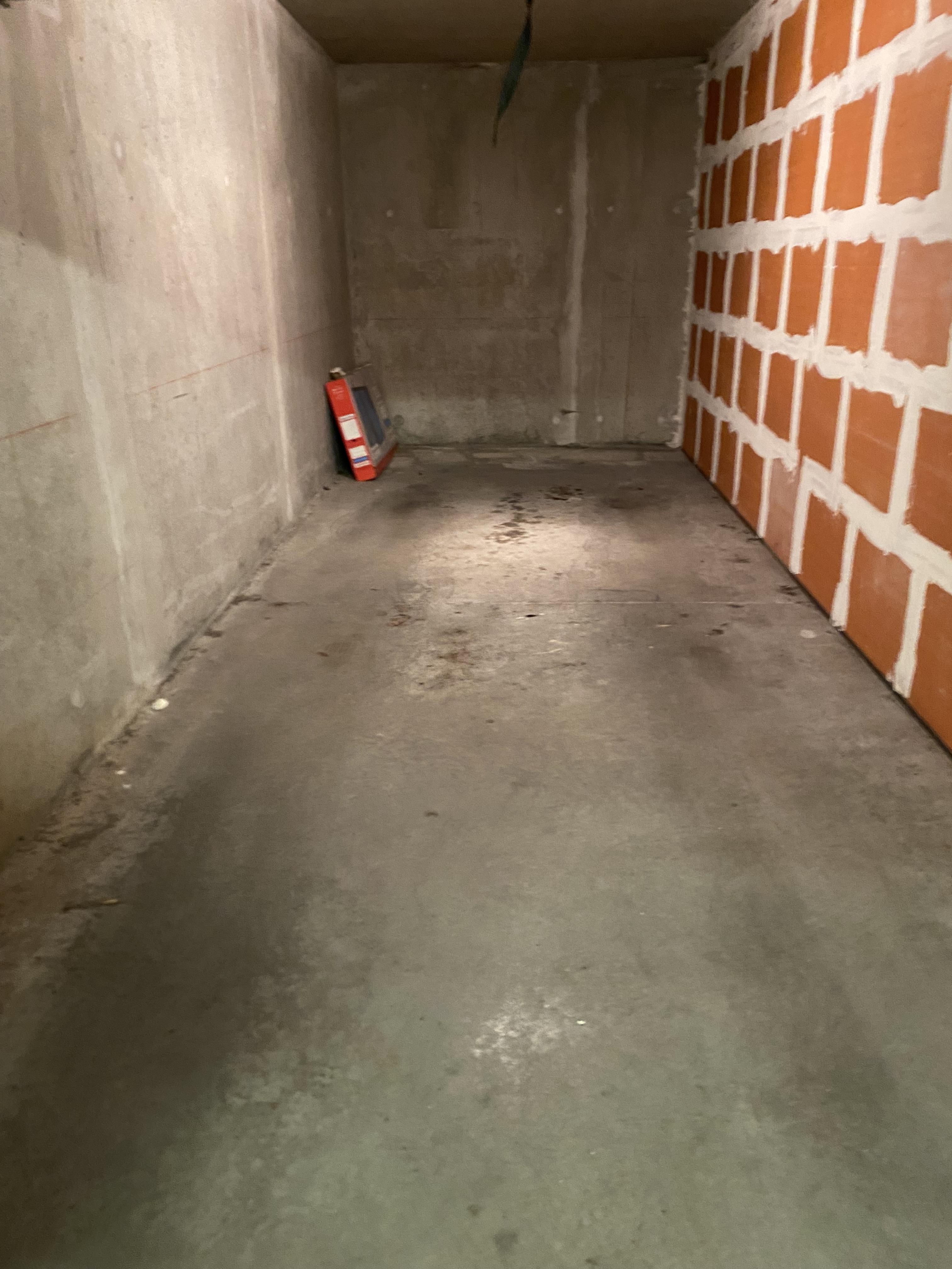 Garage/ Box 18m² Riom